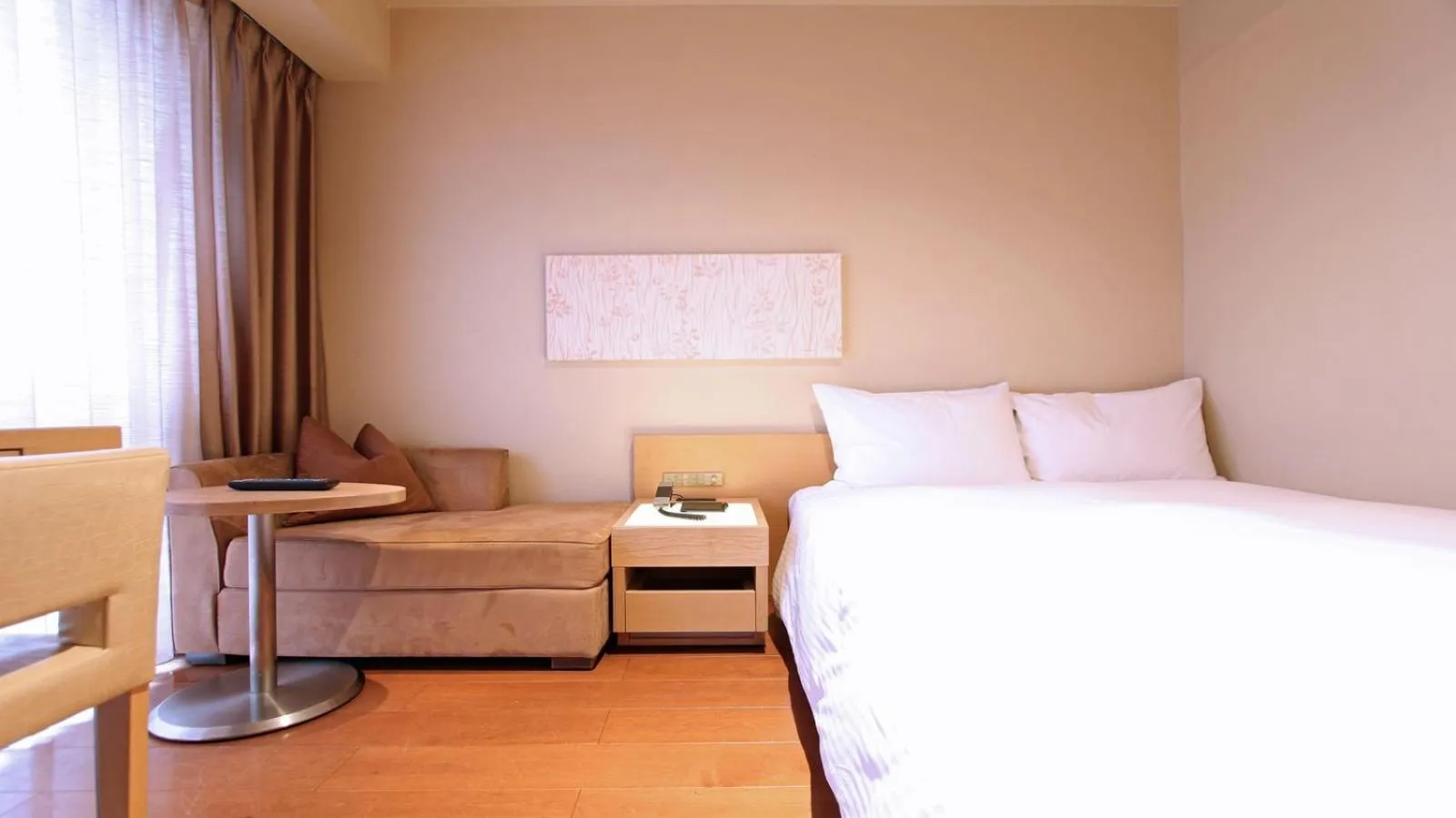 Bed in KOKO HOTEL Fukuoka Tenjin