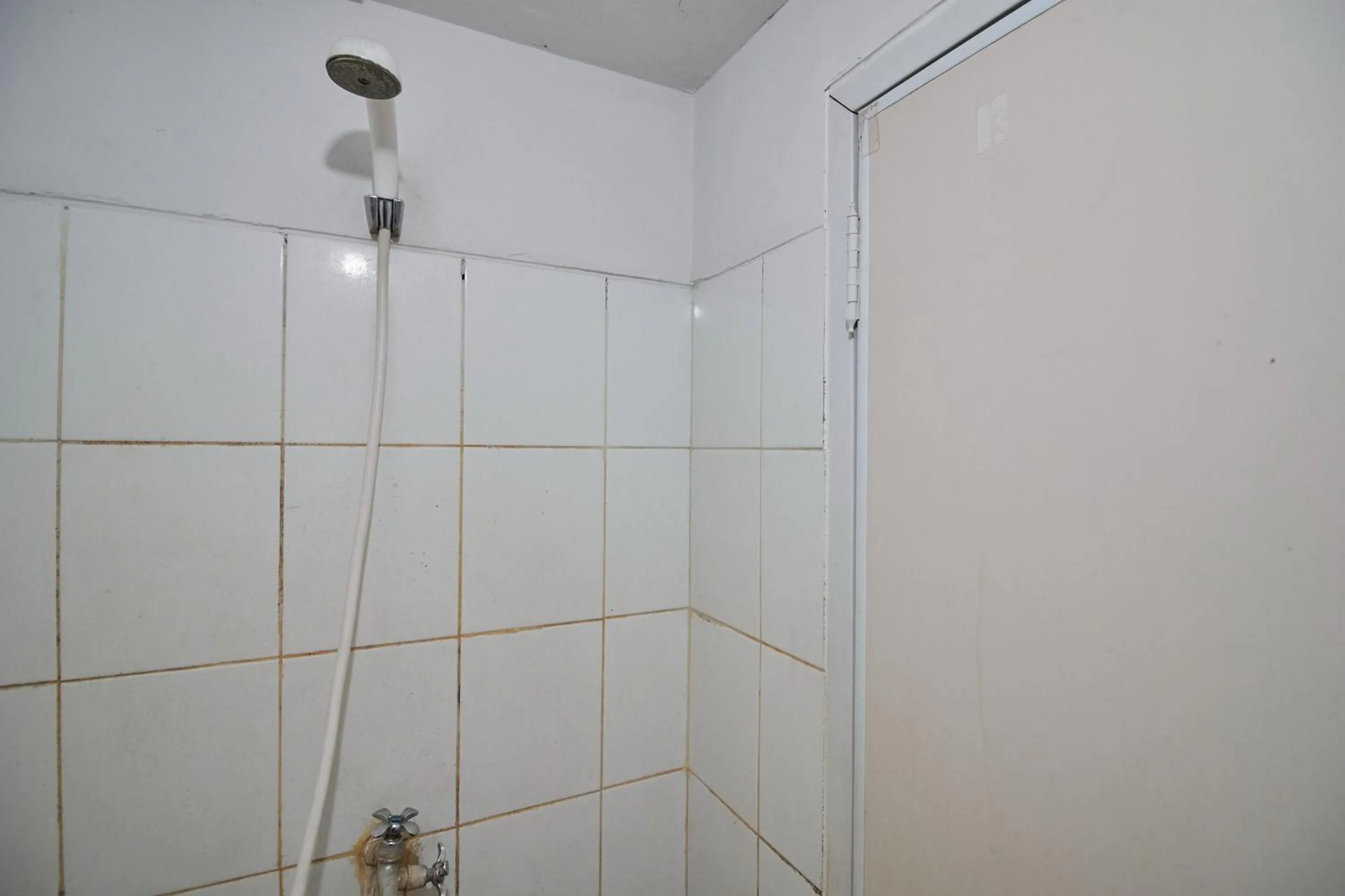 Bathroom in Room Rendi @ Apt Dramaga Tower