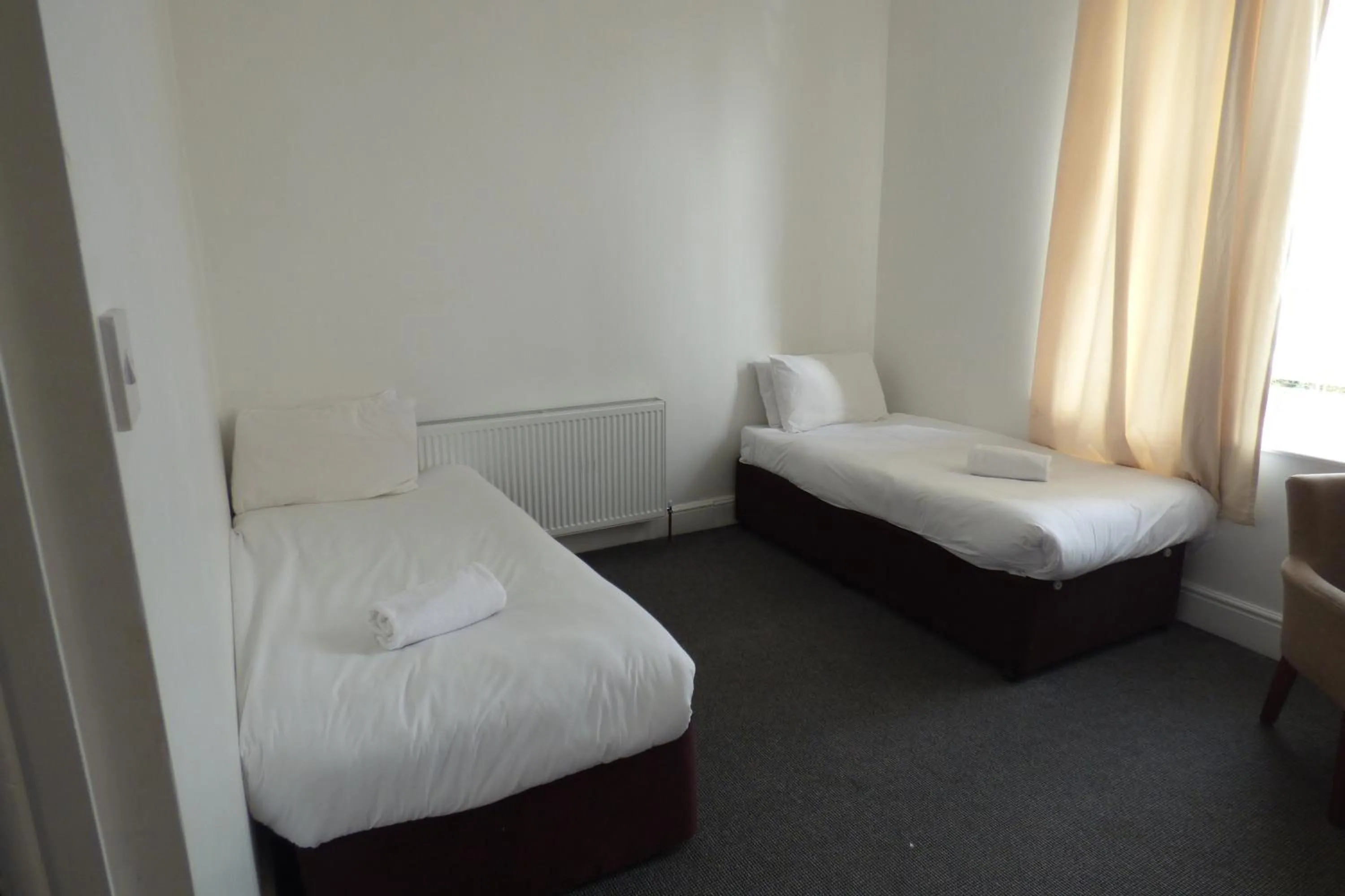 Bed in Midlands Hotel