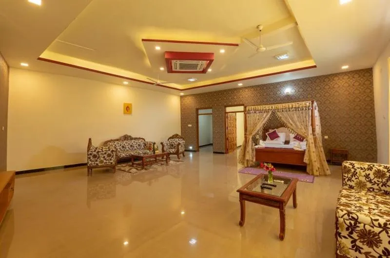 Bed in KSTDC Hotel Mayura Krishna Almatti