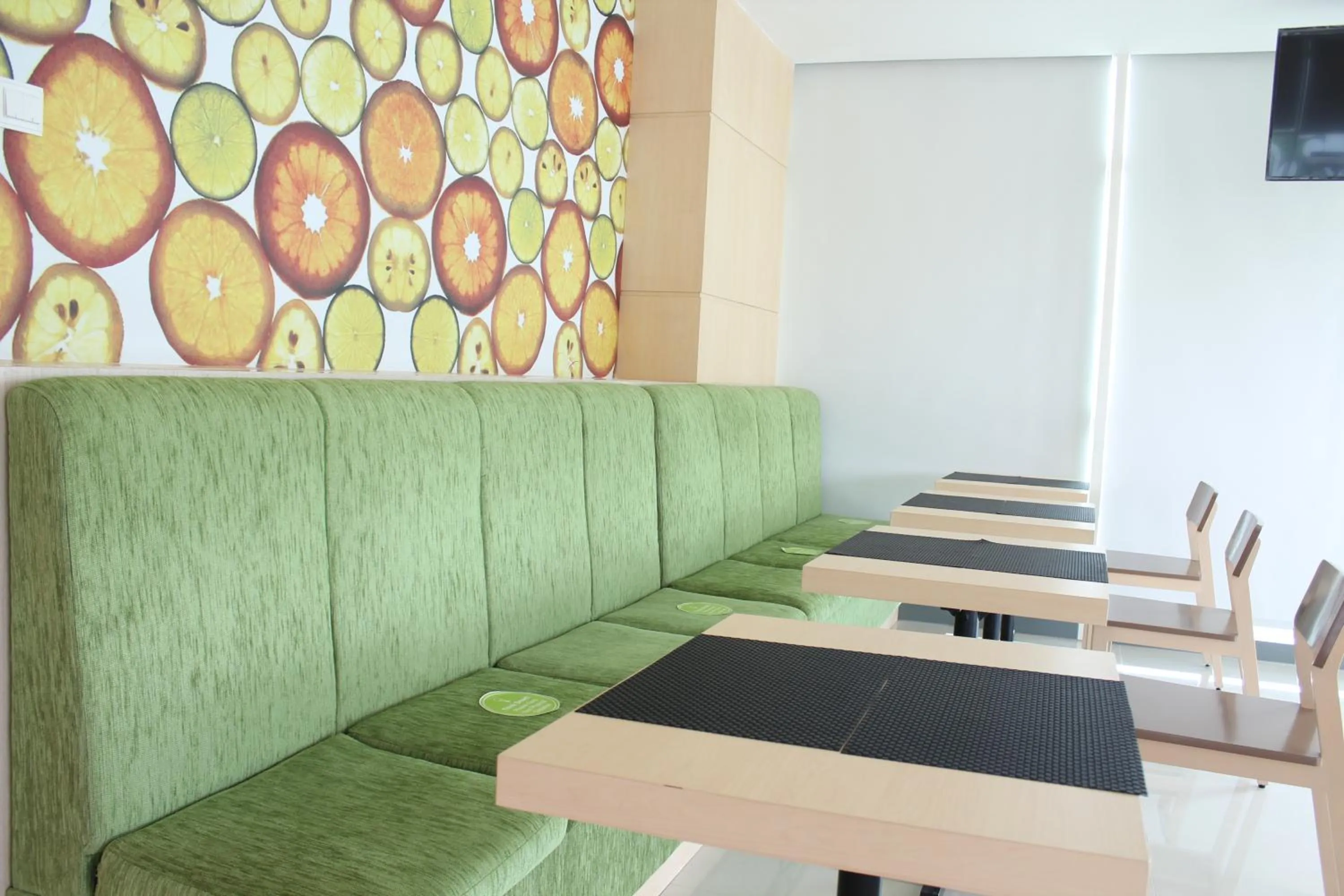 Restaurant/places to eat in Zest Parang Raja Solo by Swiss-Belhotel International