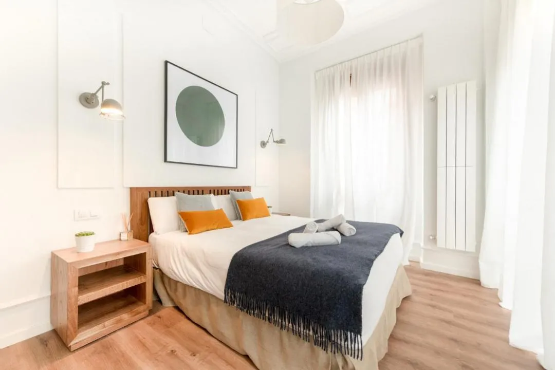 Other, Bed in SOL - 5 Balconies- 1BD Renovated apt