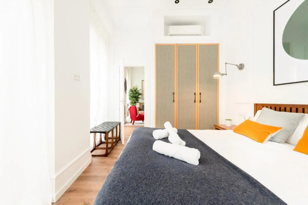 Other, Bed in SOL - 5 Balconies- 1BD Renovated apt