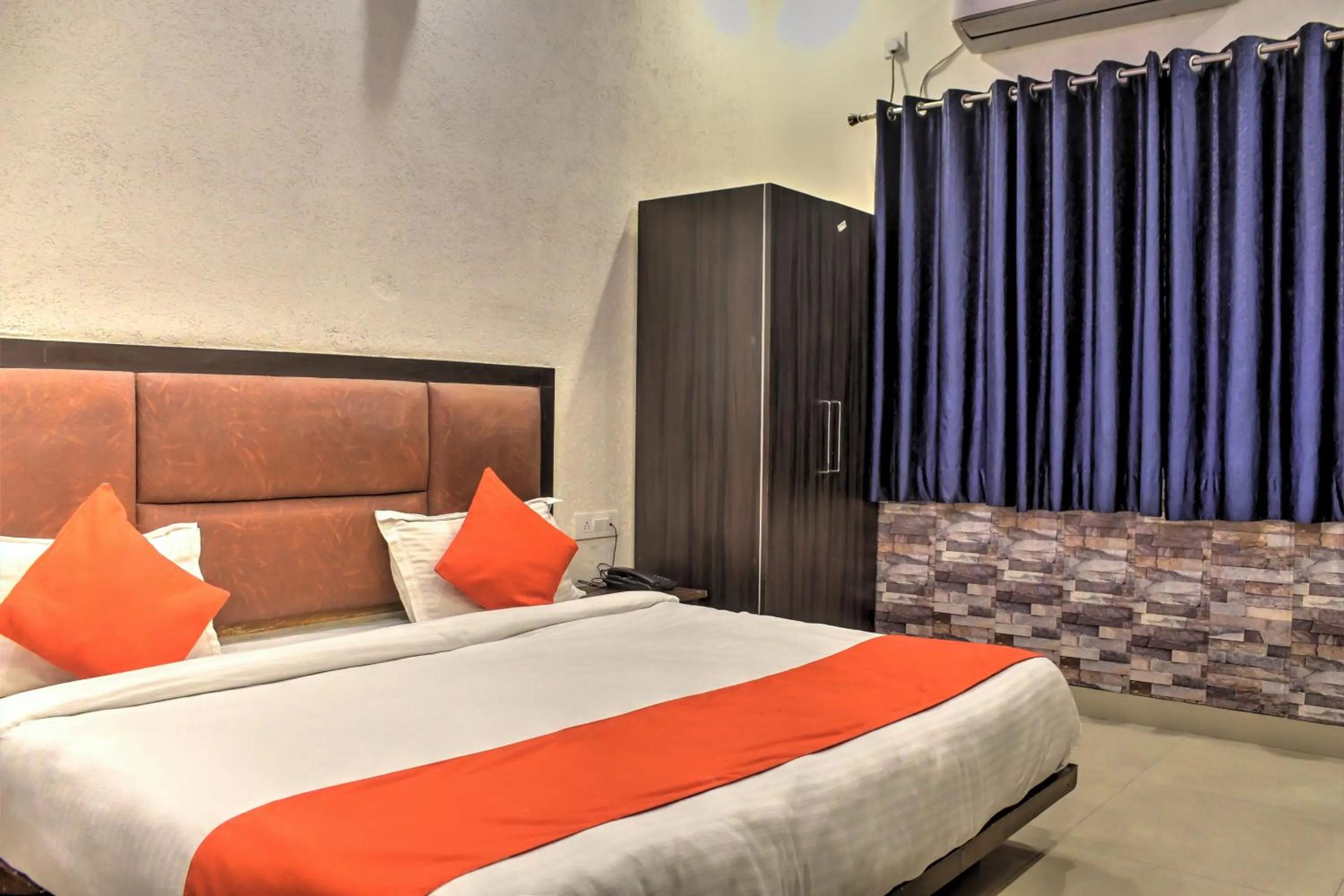 bunk bed, Bed in HOTEL HILL VIEW