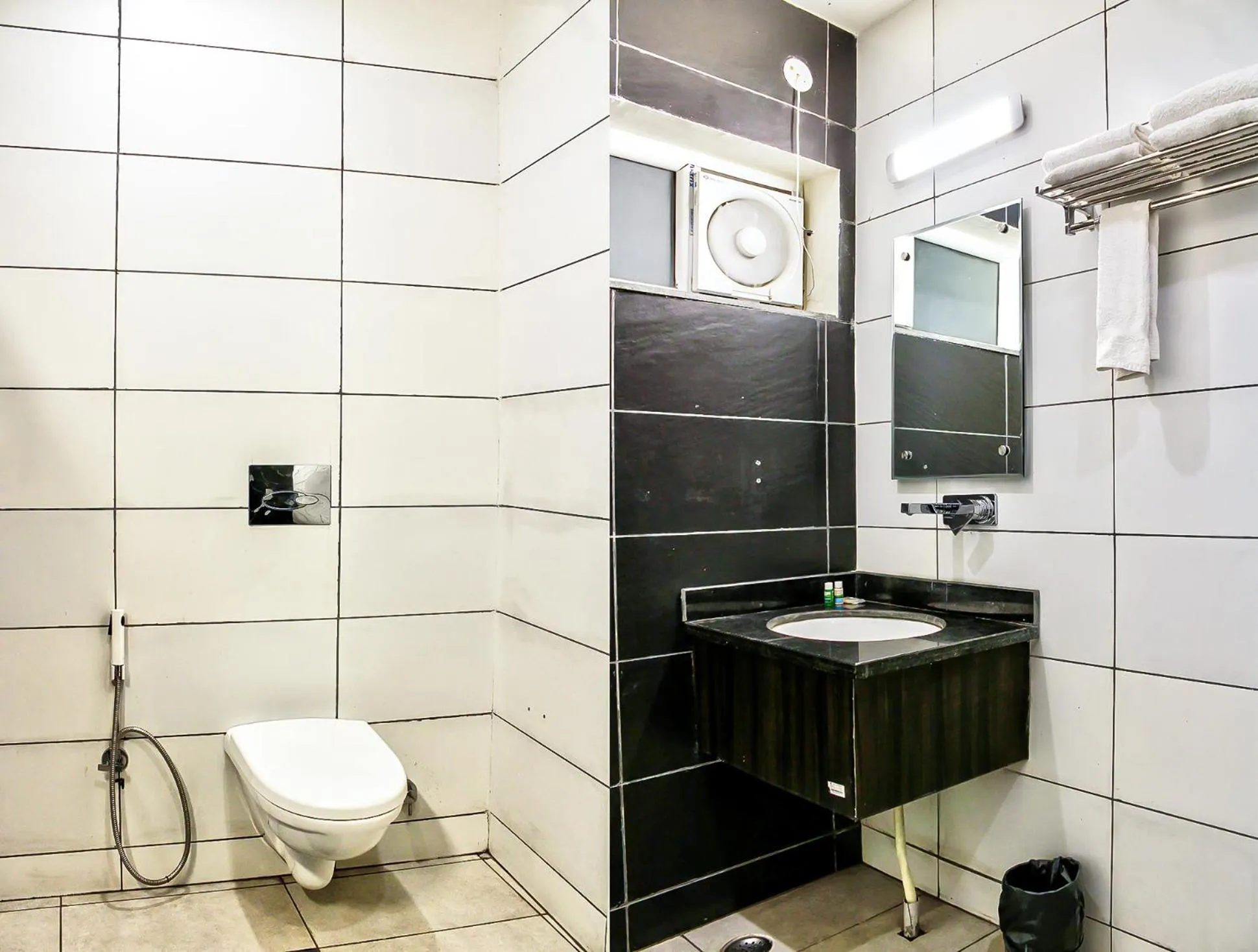 Bathroom in HOTEL HILL VIEW