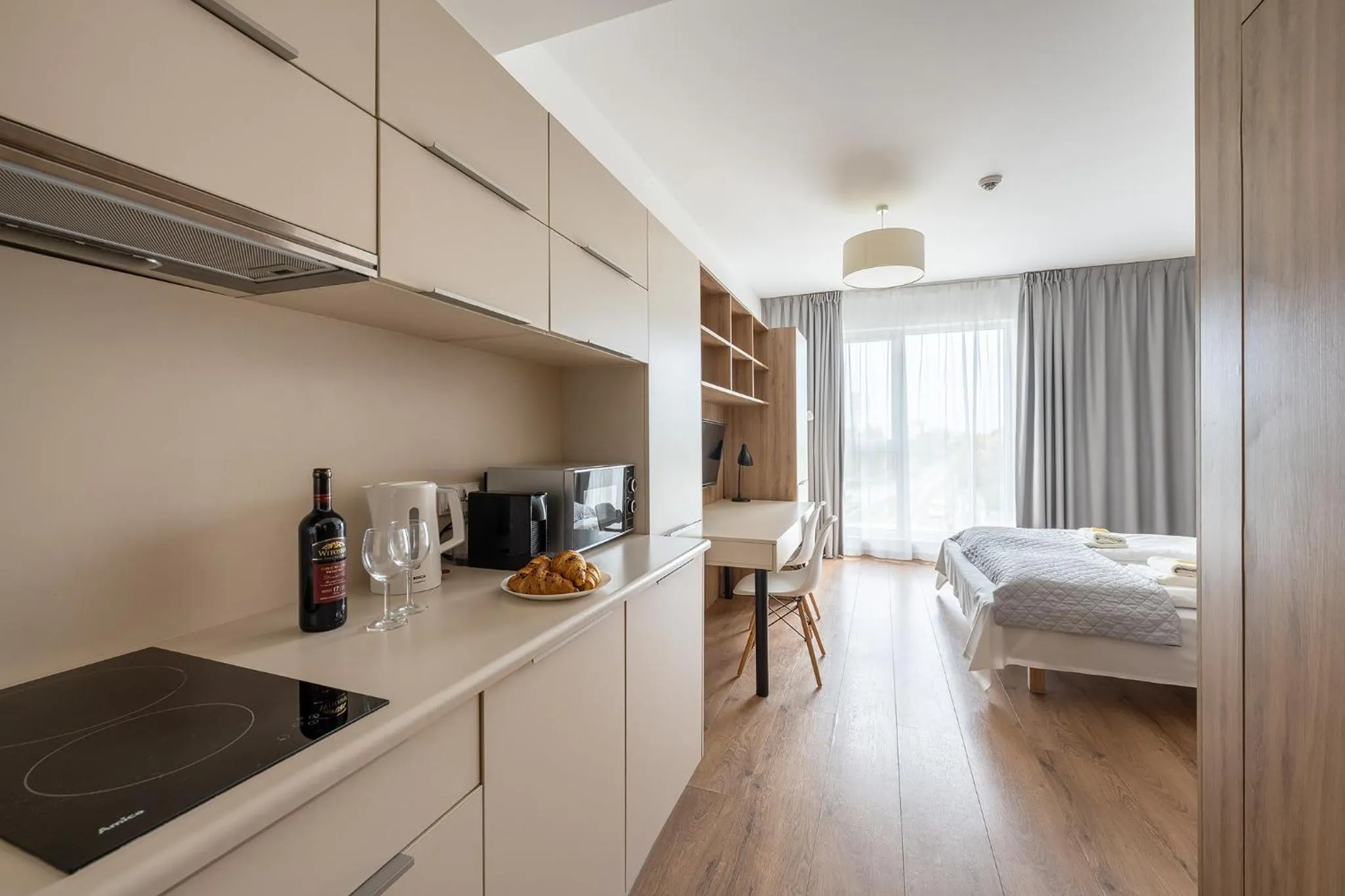 Kitchen or kitchenette, Bed in Aparthotel City Break Wolska