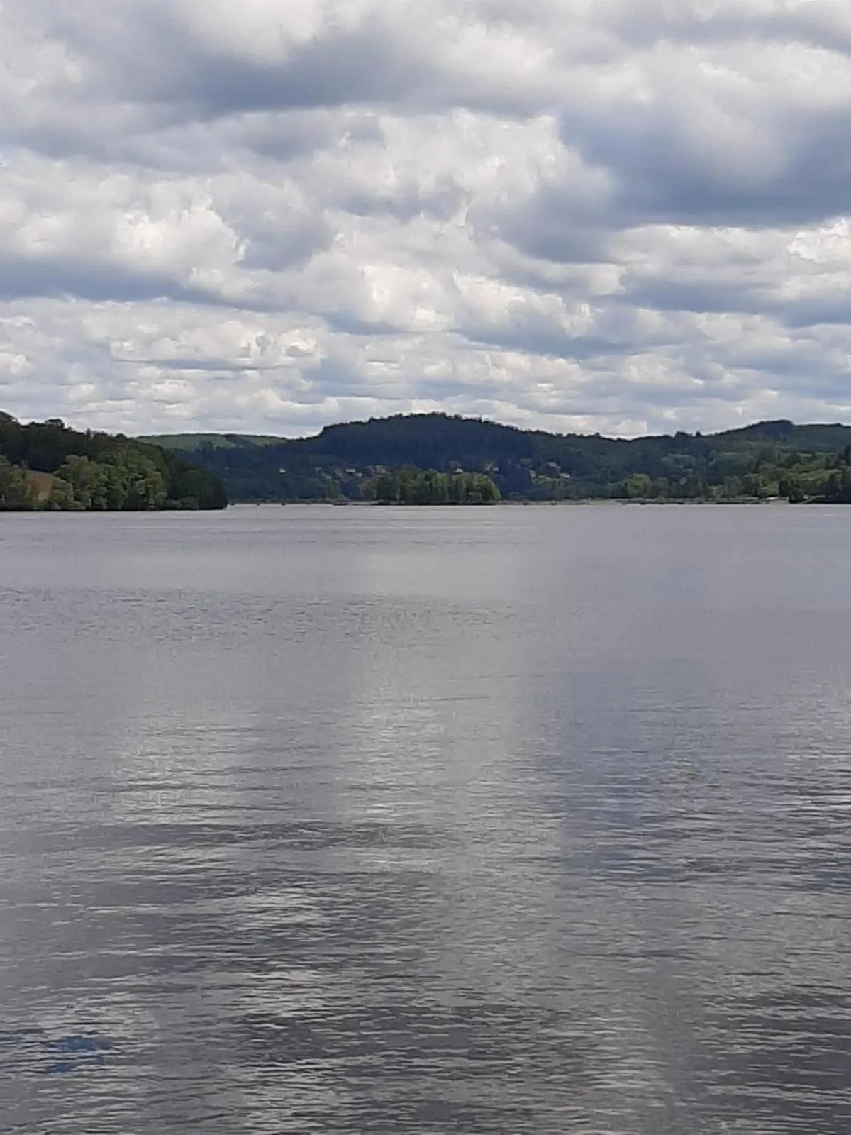 Fishing in Chateau Sourliavoux, appartement en chambres d'hôtes