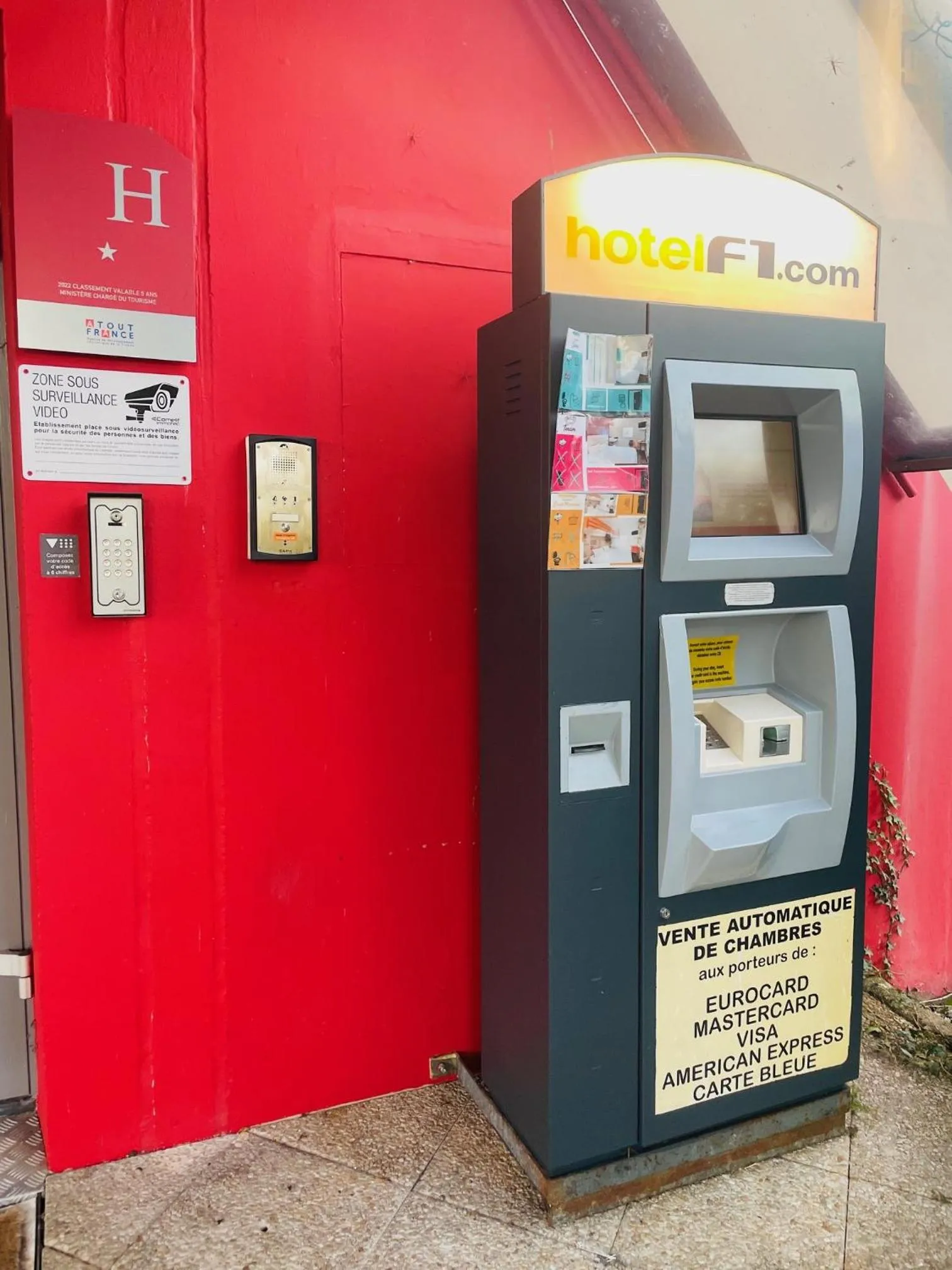 Landmark view in HôtelF1 Angoulême