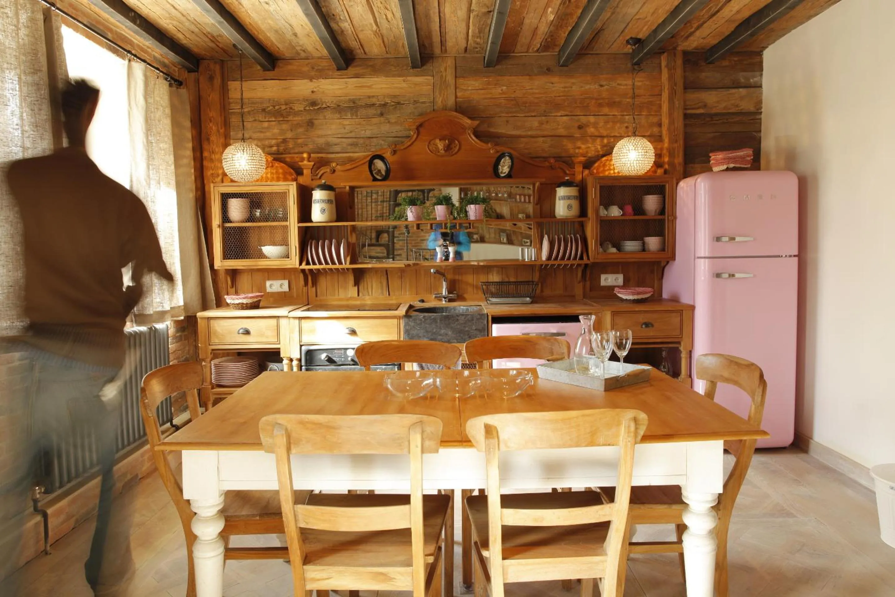 Kitchen or kitchenette in L'annexe du chateau des Girards