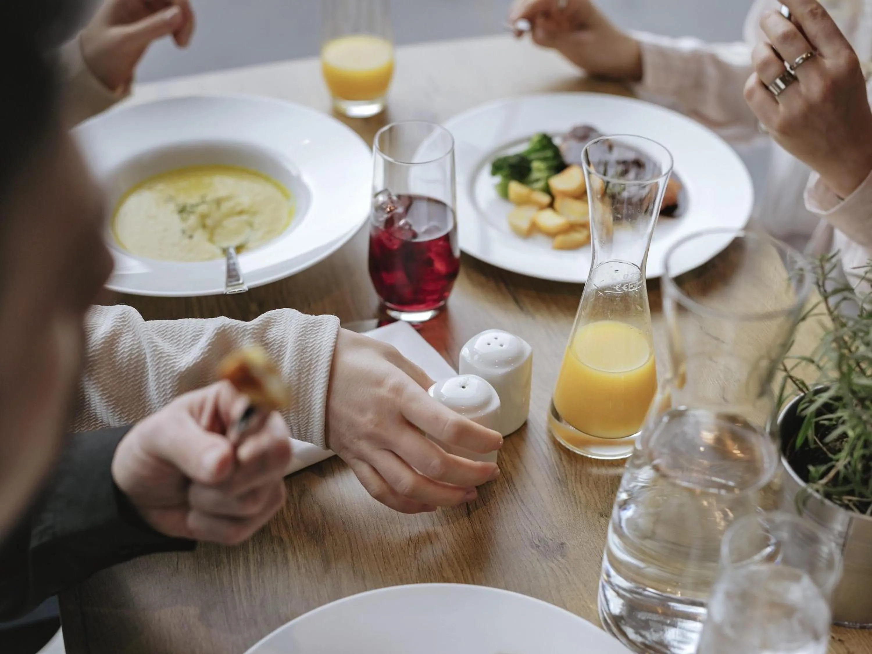 Breakfast in Mercure Hotel Koeln Belfortstrasse