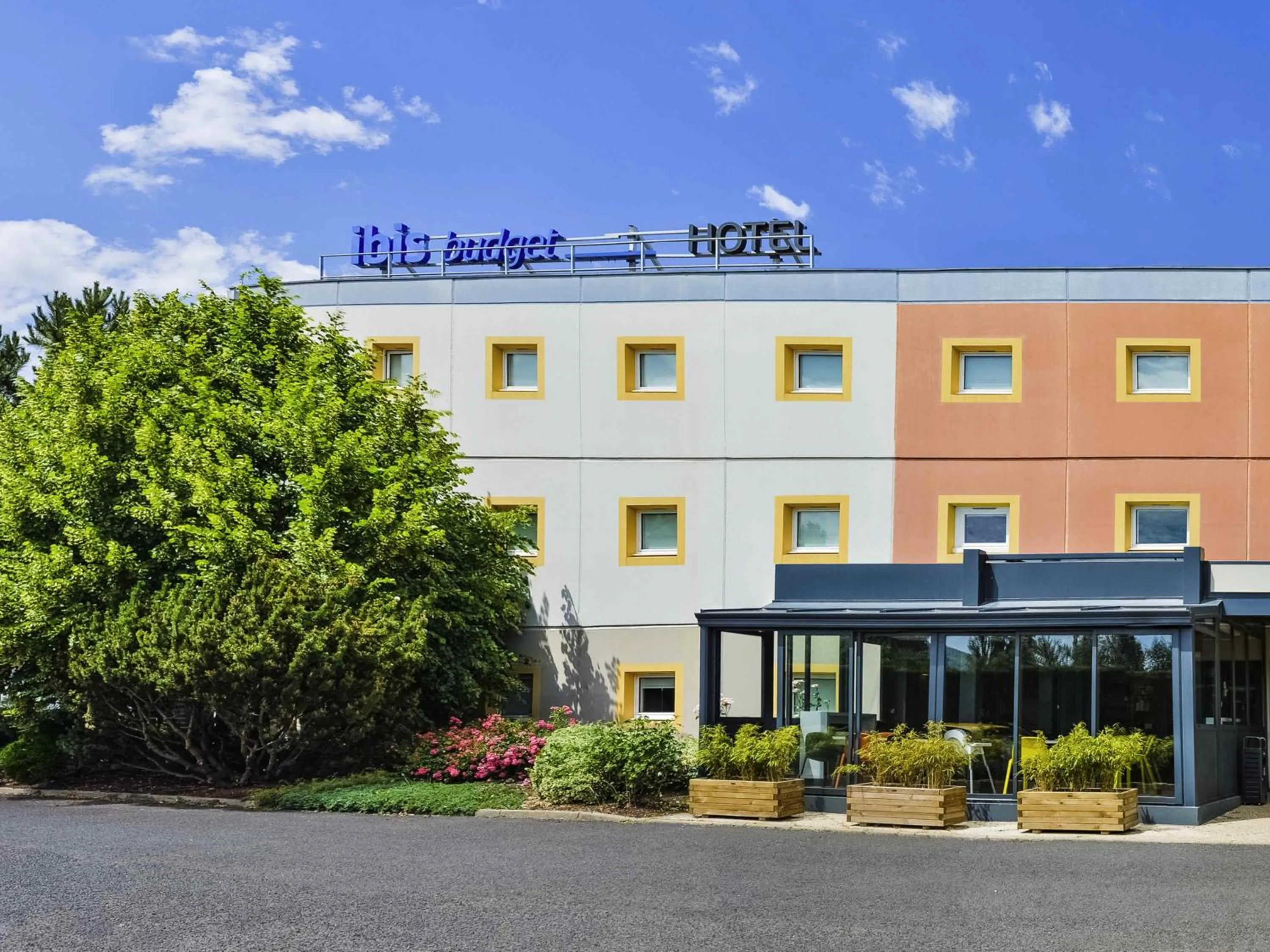 Property building in ibis budget Clermont Ferrand Sud