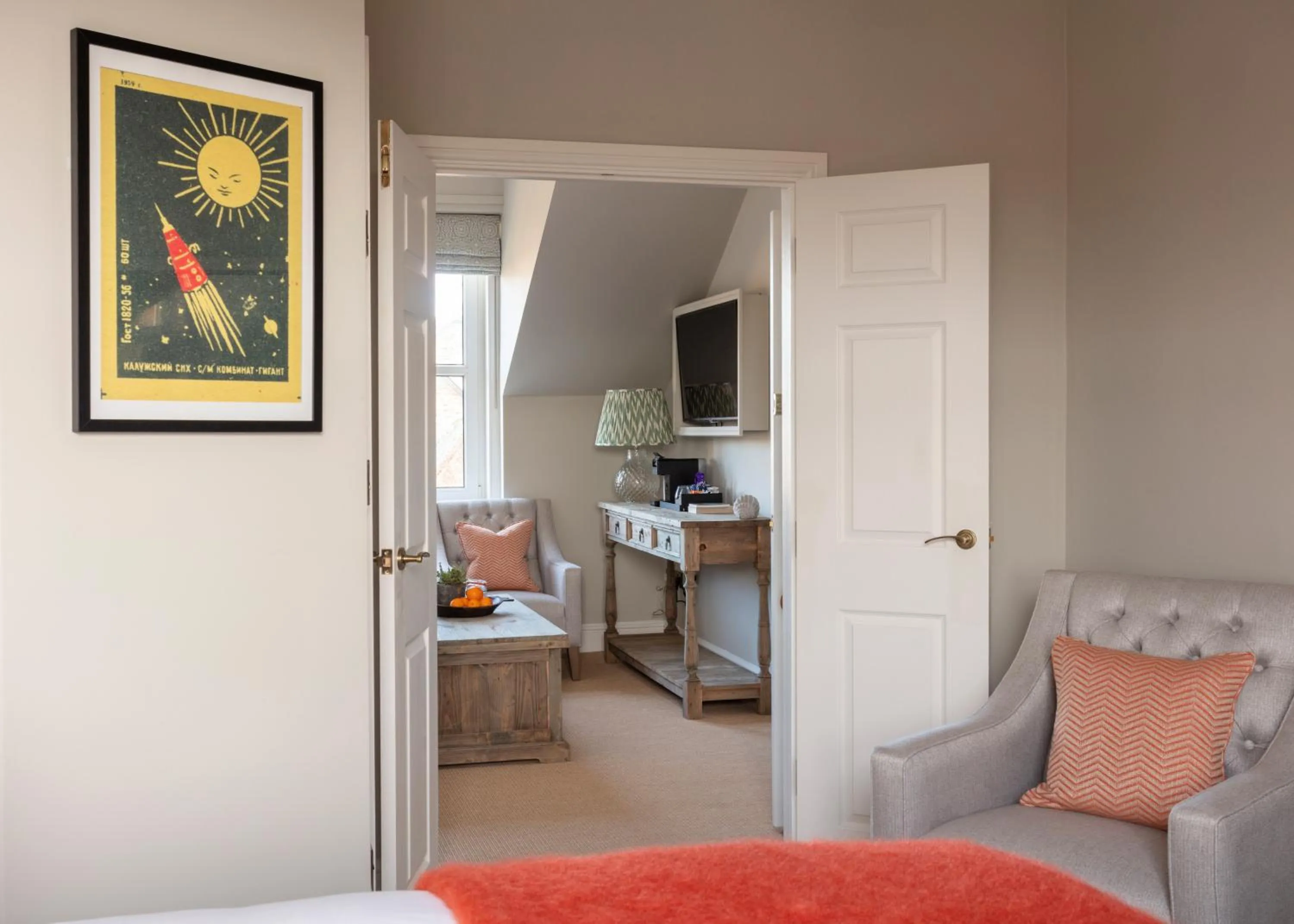 Communal lounge/ TV room in The Whittling House