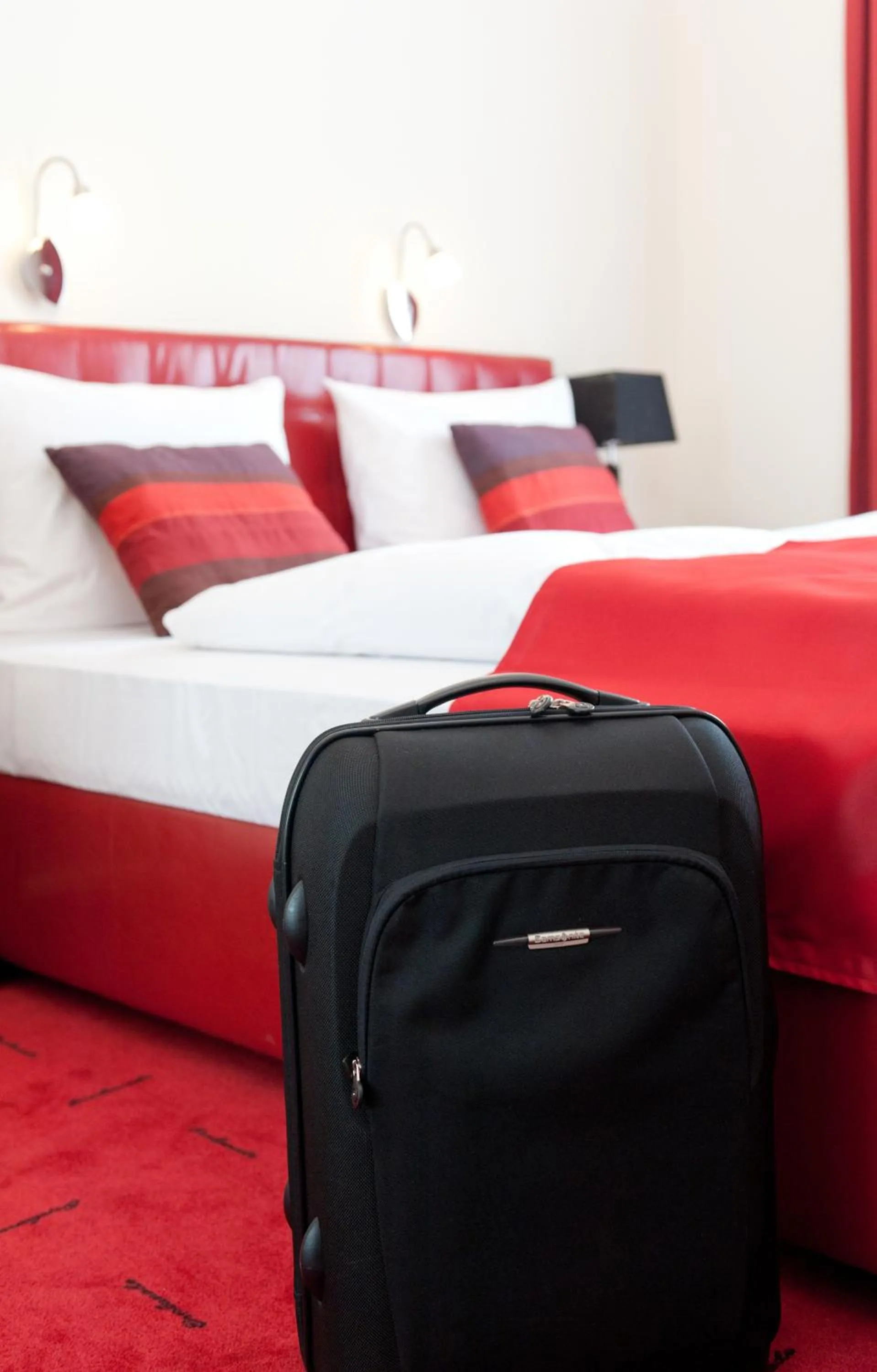 Photo of the whole room, Bed in Hotel Esplanade