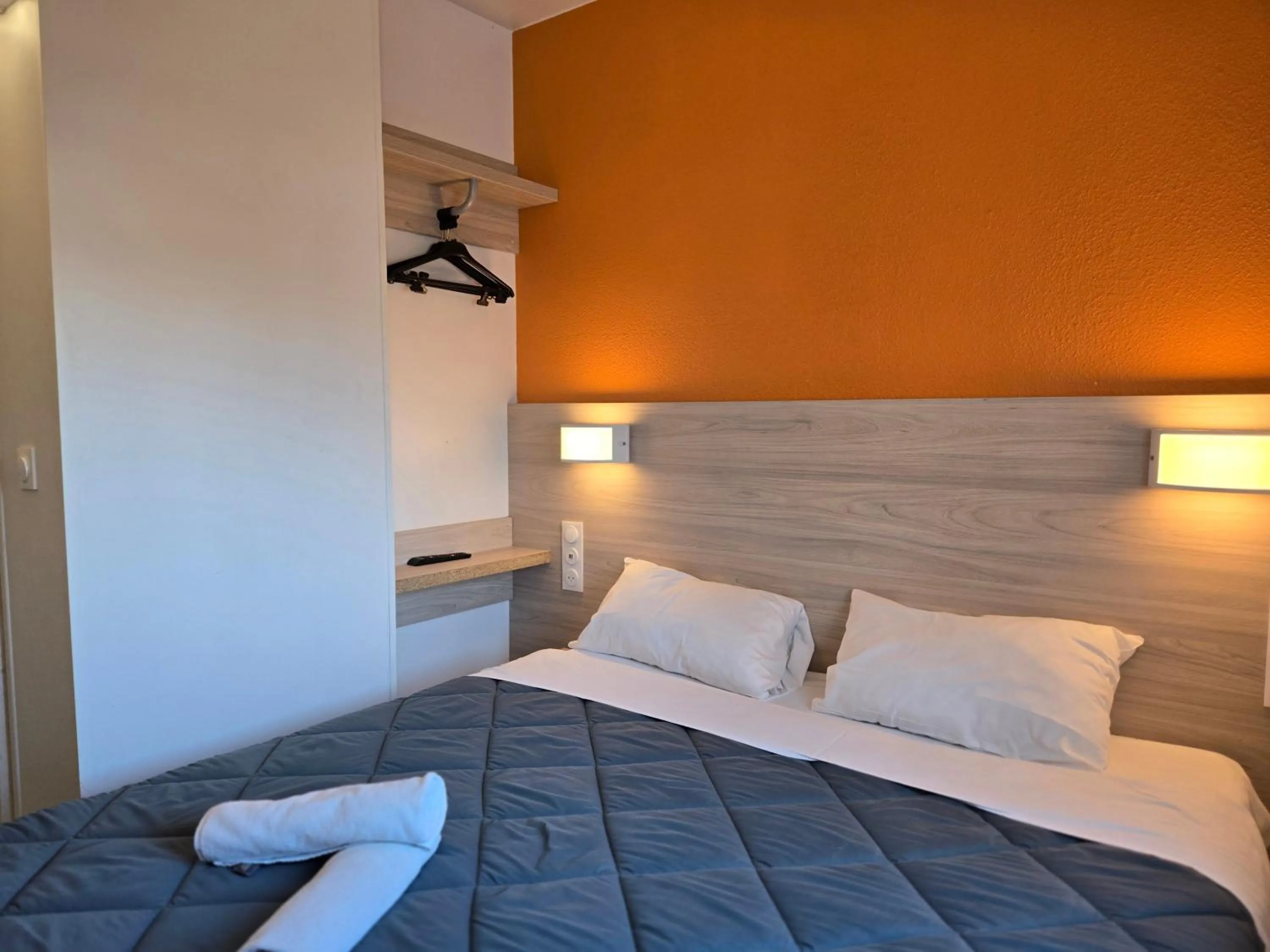 Bed in Premiere Classe Lyon Beynost