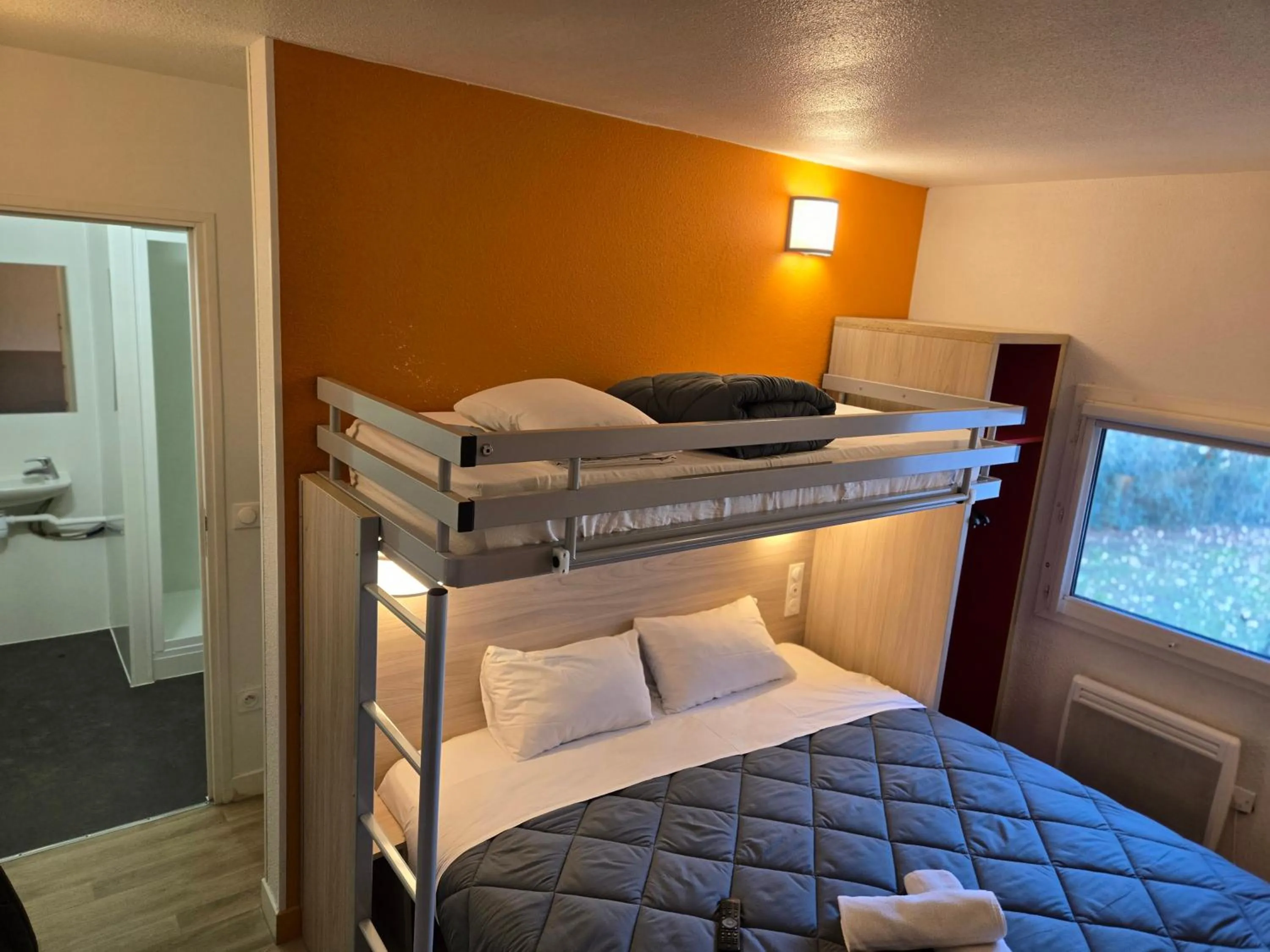 Bed in Premiere Classe Lyon Beynost