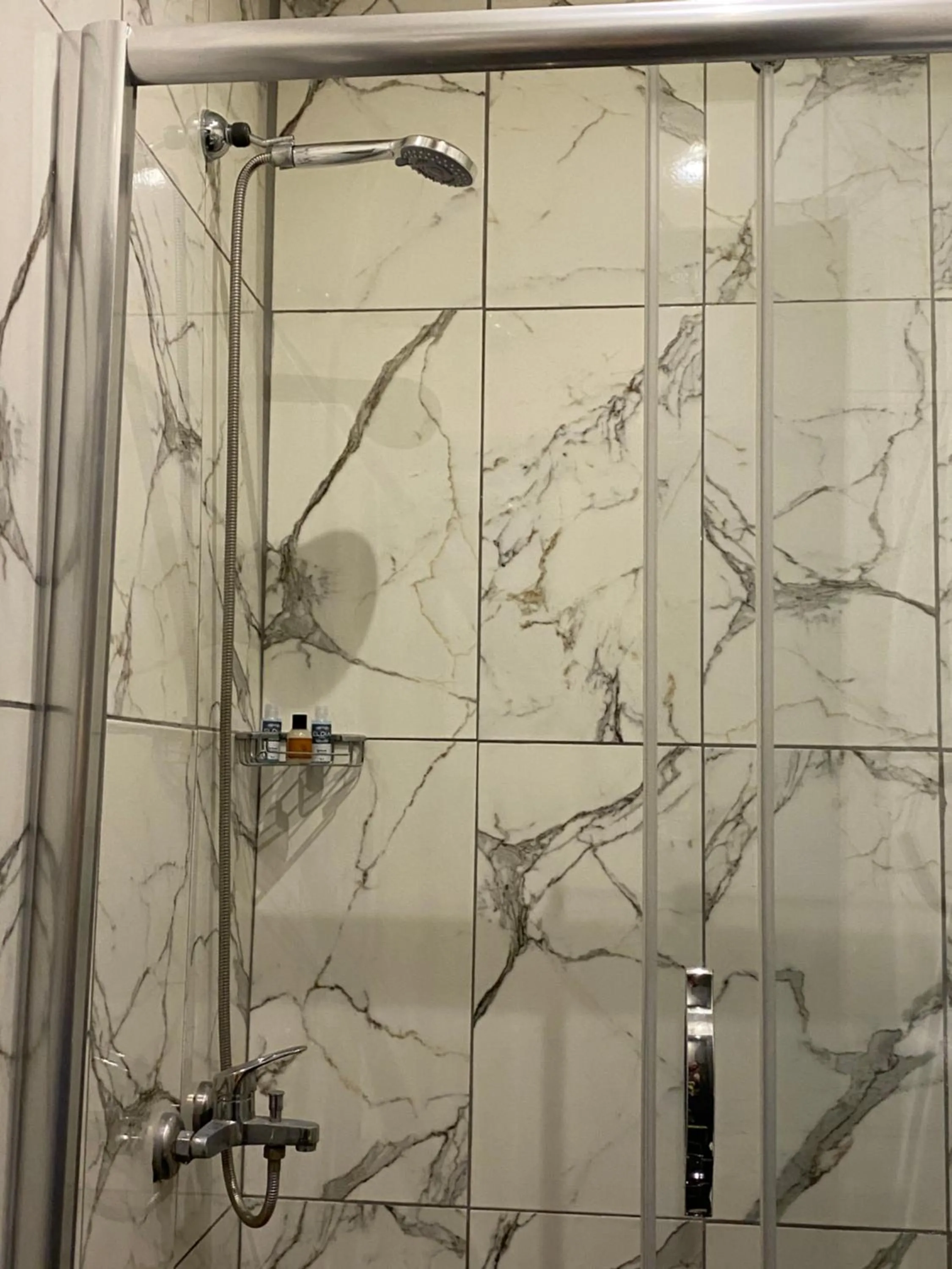 Bathroom in GANJ Hotel