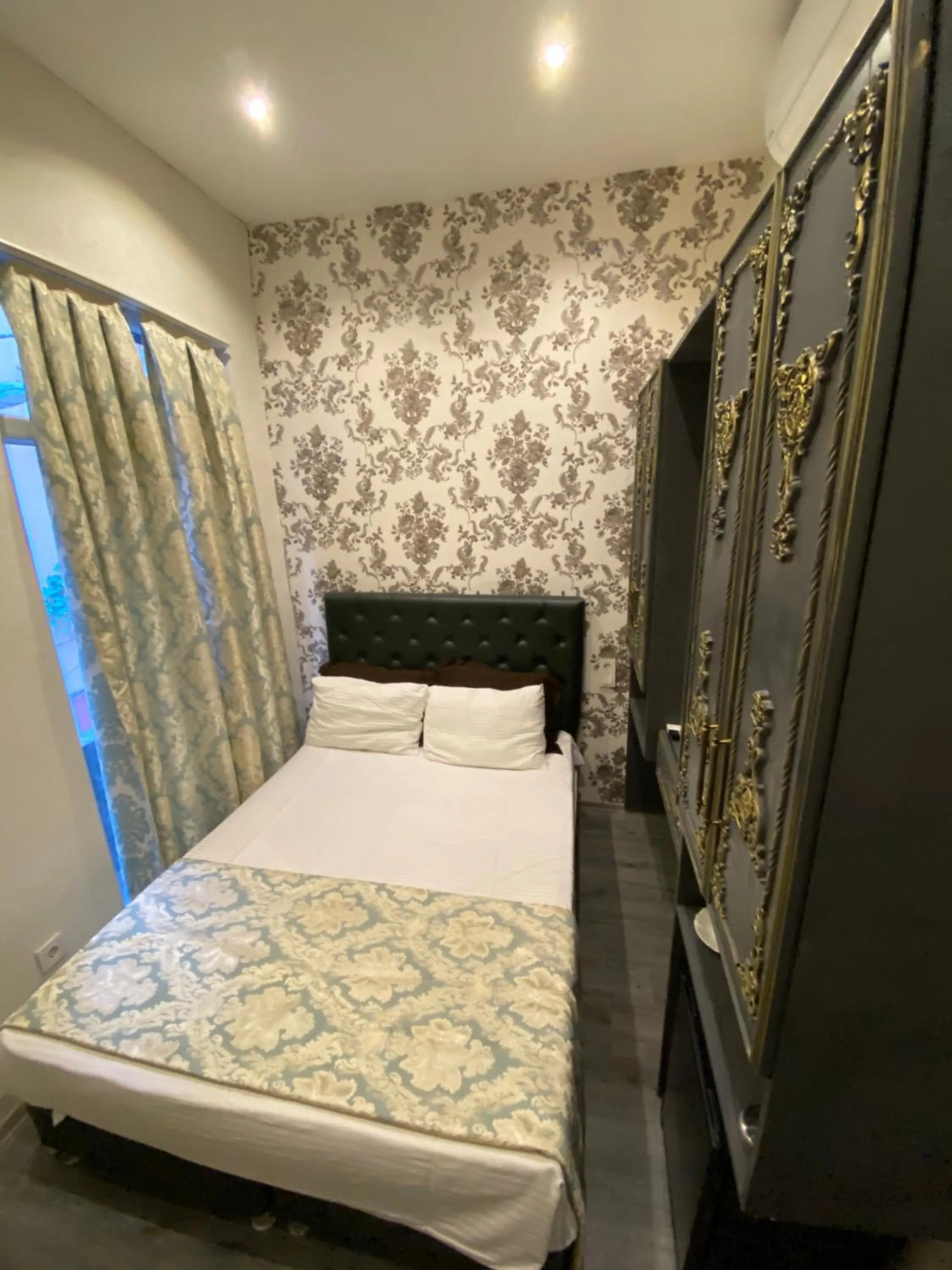 Bedroom, Bed in GANJ Hotel