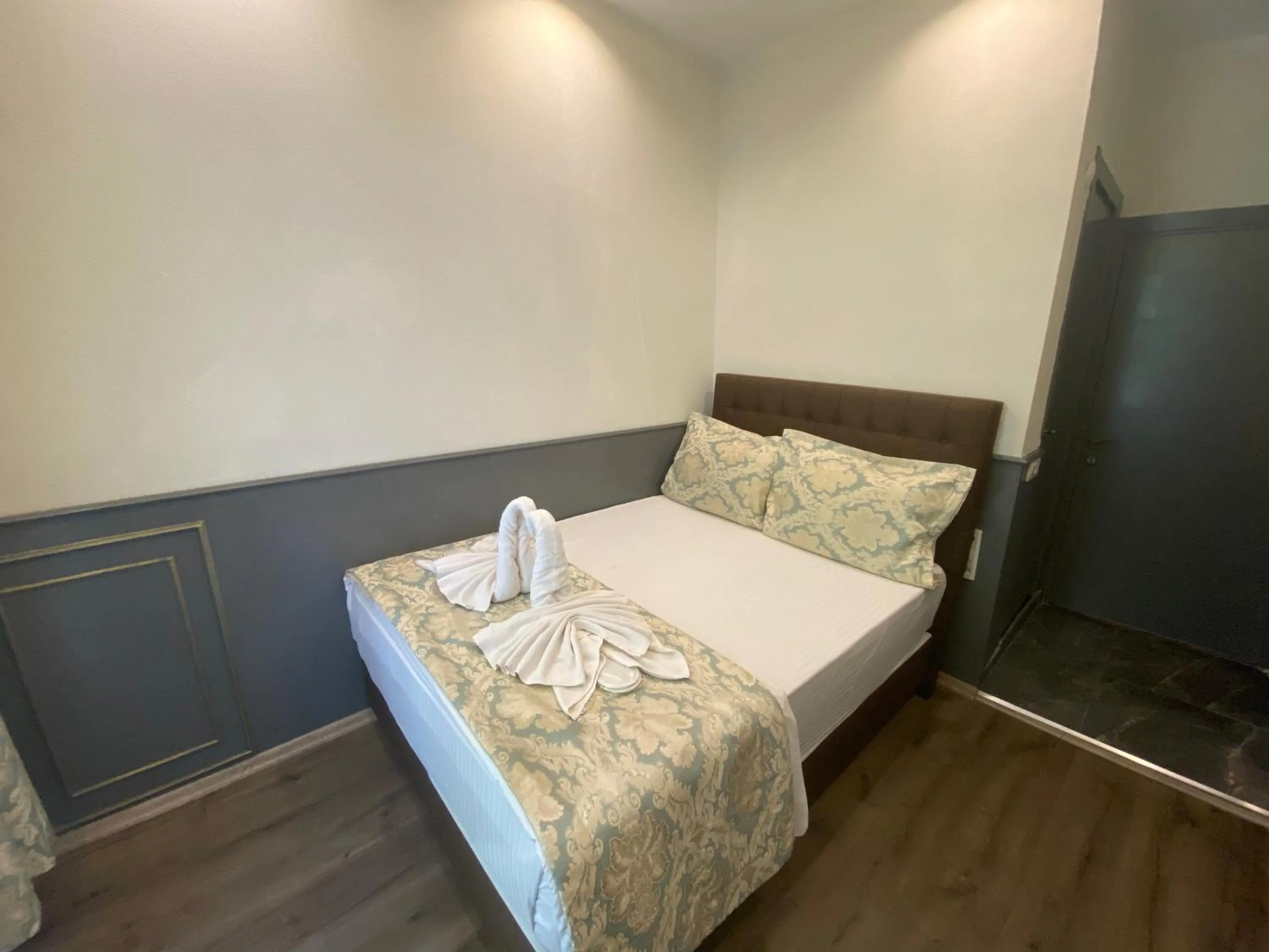 Bedroom, Bed in GANJ Hotel