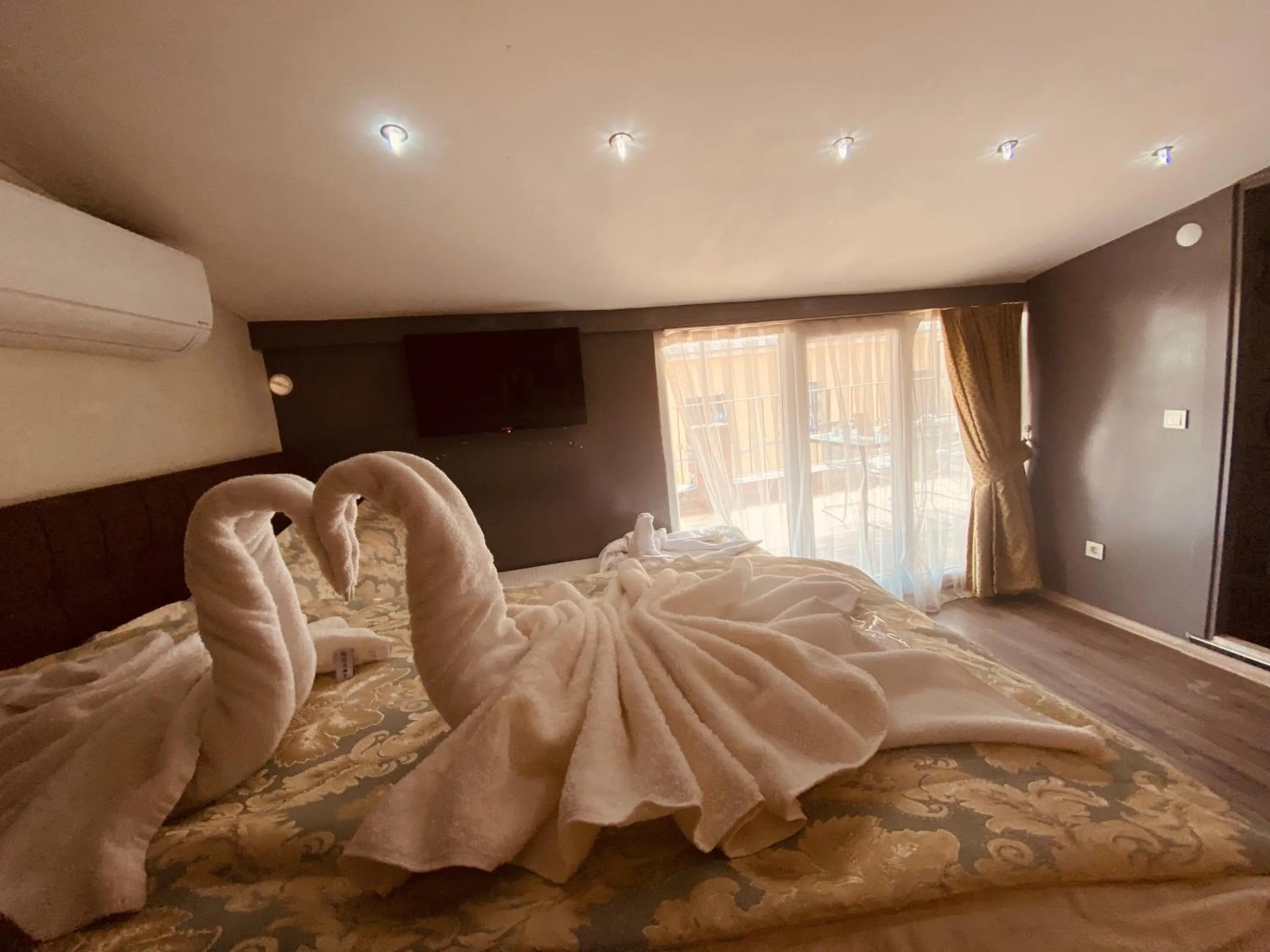 Bedroom, Bed in GANJ Hotel