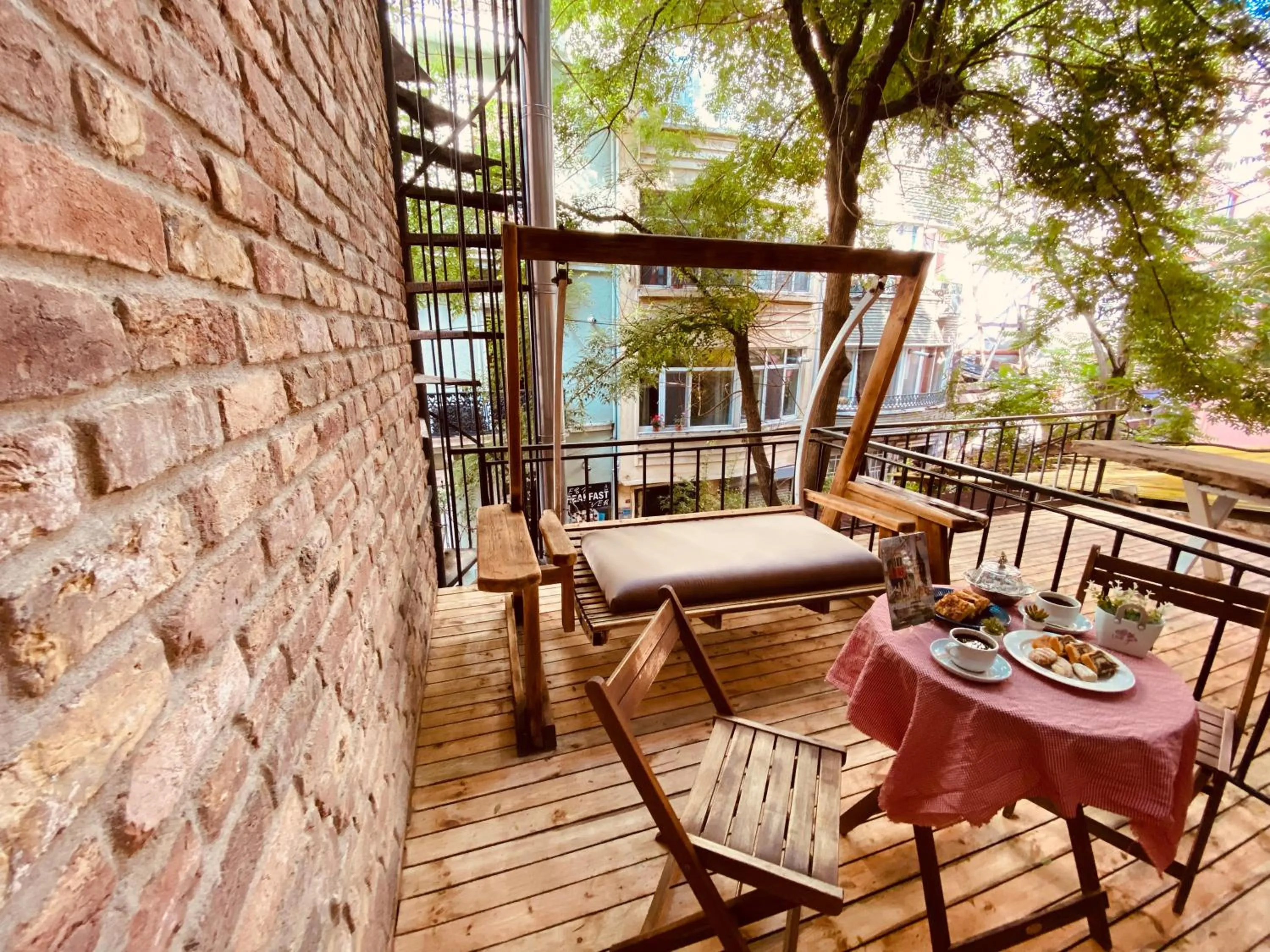 Balcony/Terrace in GANJ Hotel