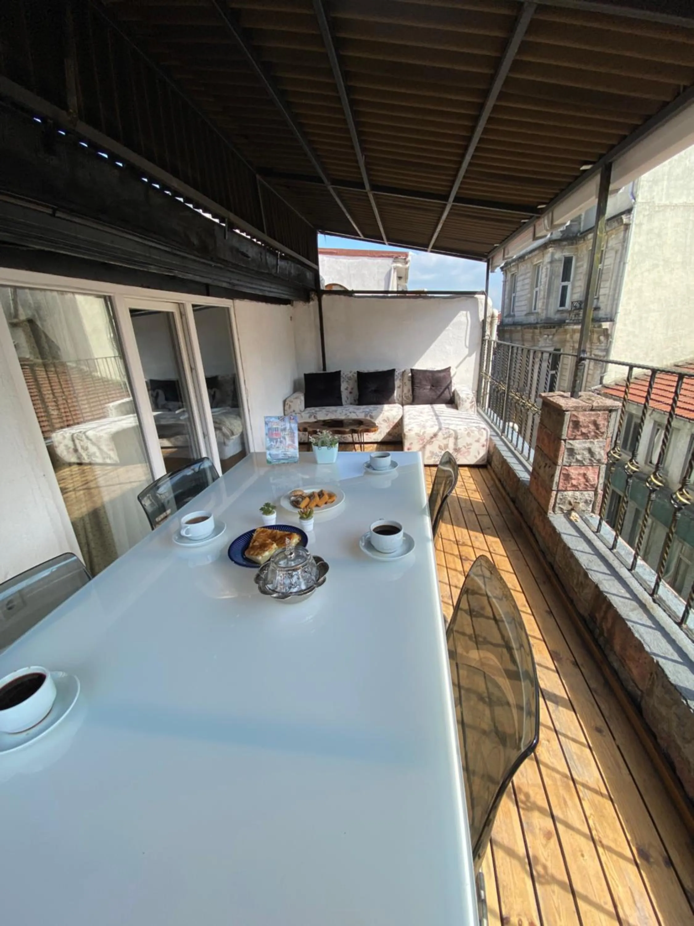 Balcony/Terrace in GANJ Hotel