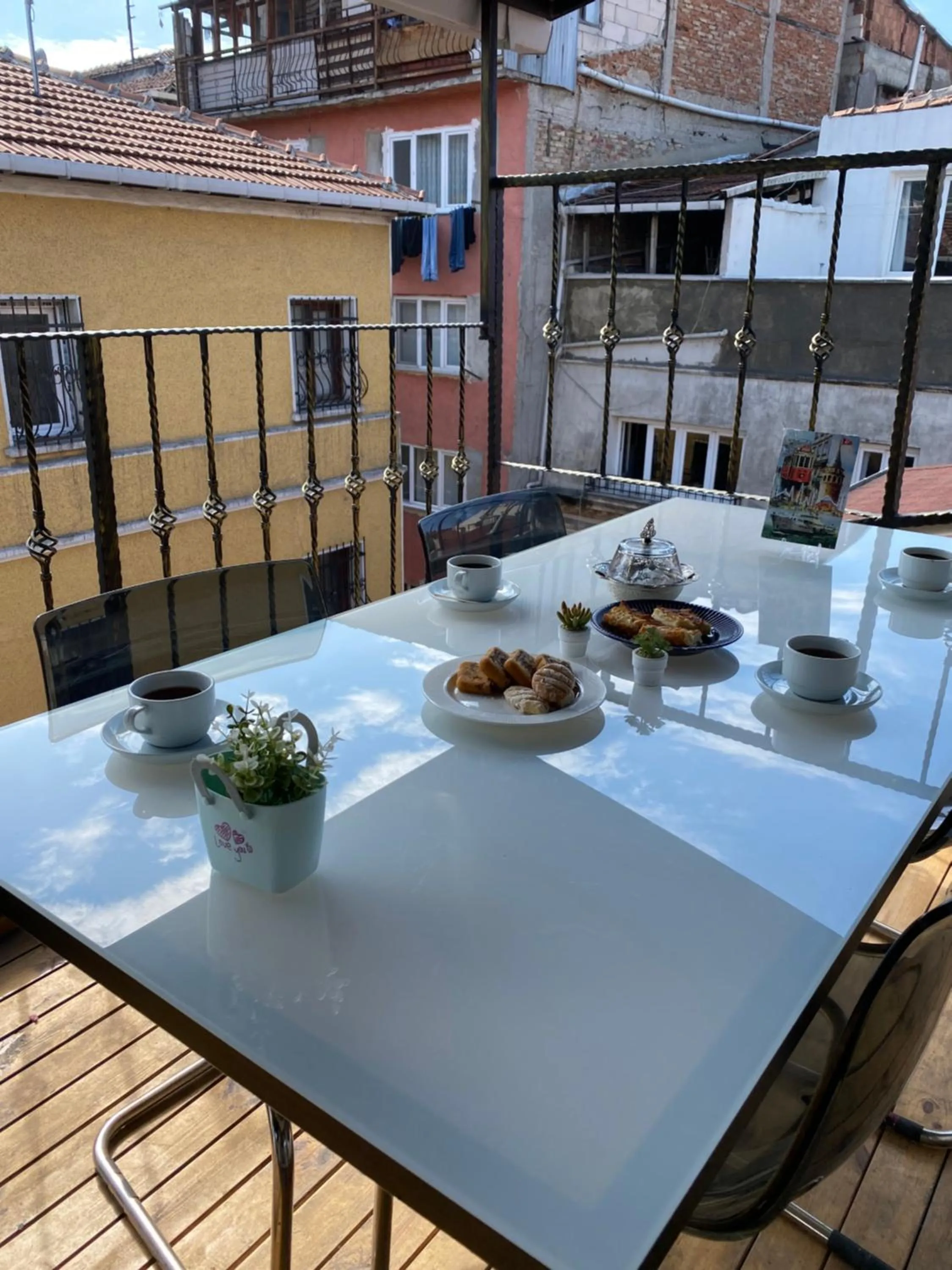 Balcony/Terrace in GANJ Hotel