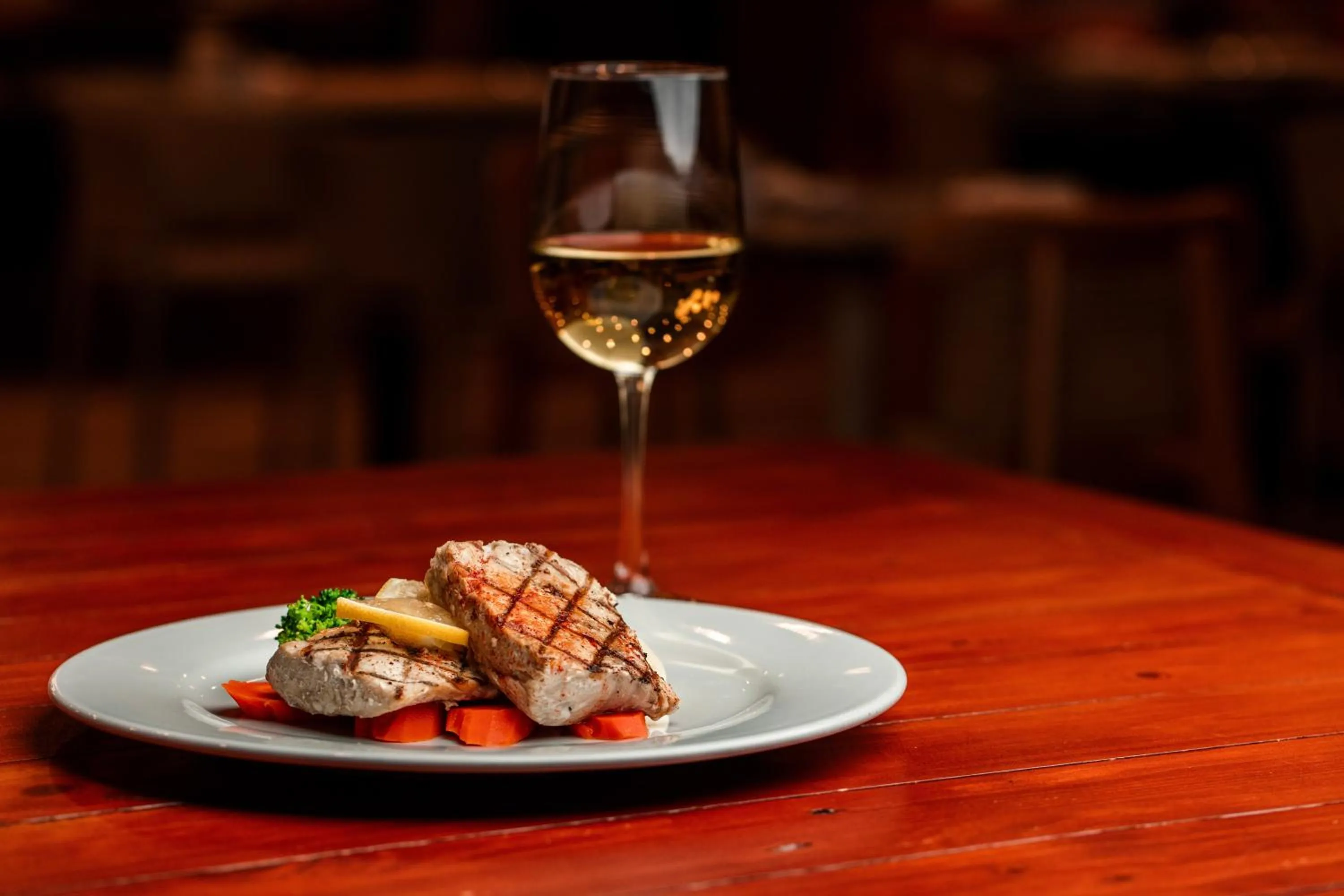 Restaurant/places to eat in The Mill Resort and Suites