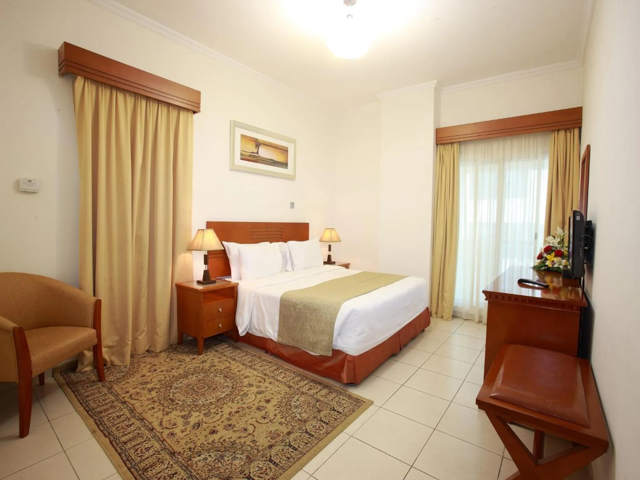 Bed in Rose Garden Hotel Apartments - Bur Dubai