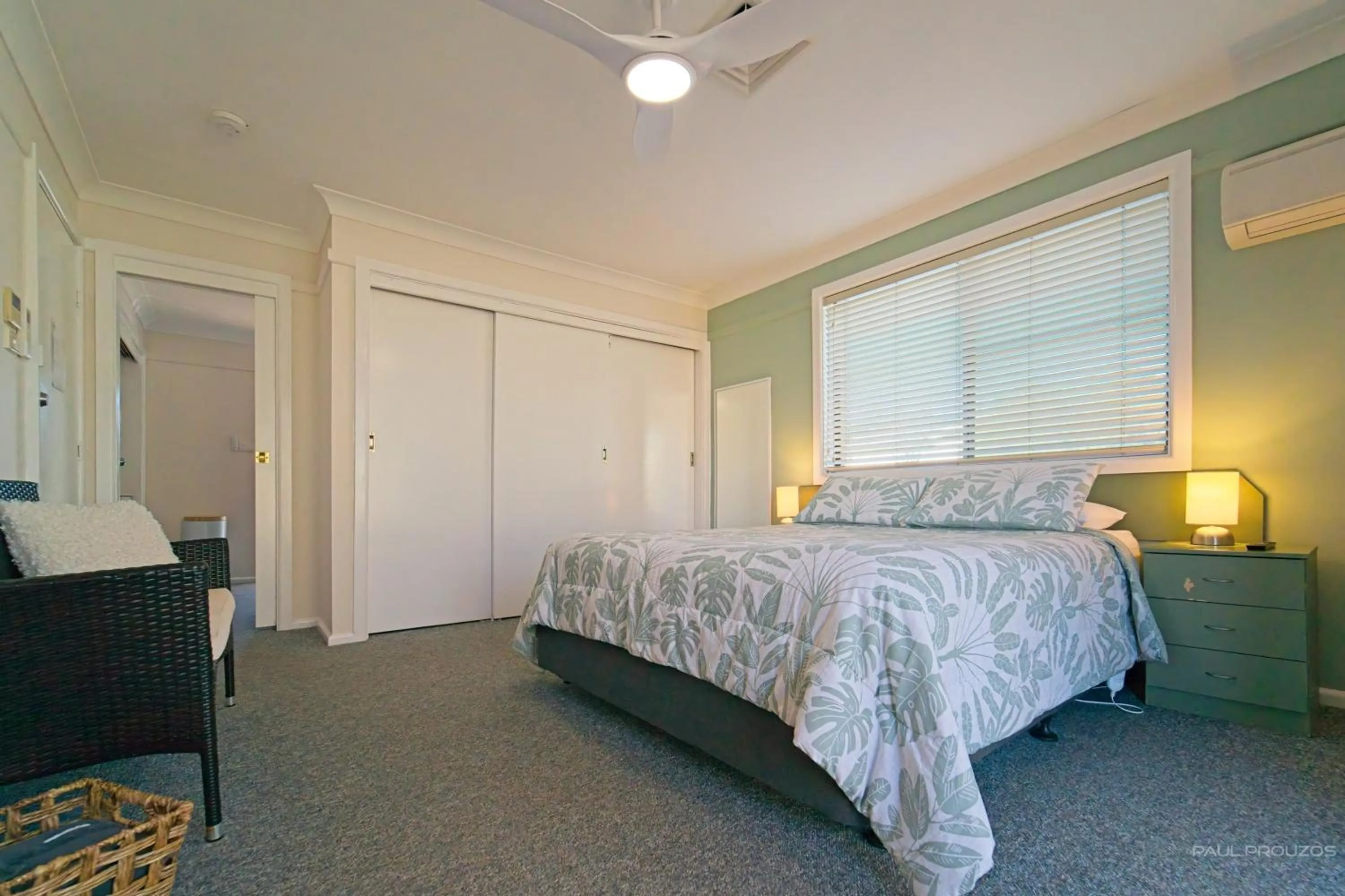 Bed in Hills of Gold Motel at Nundle