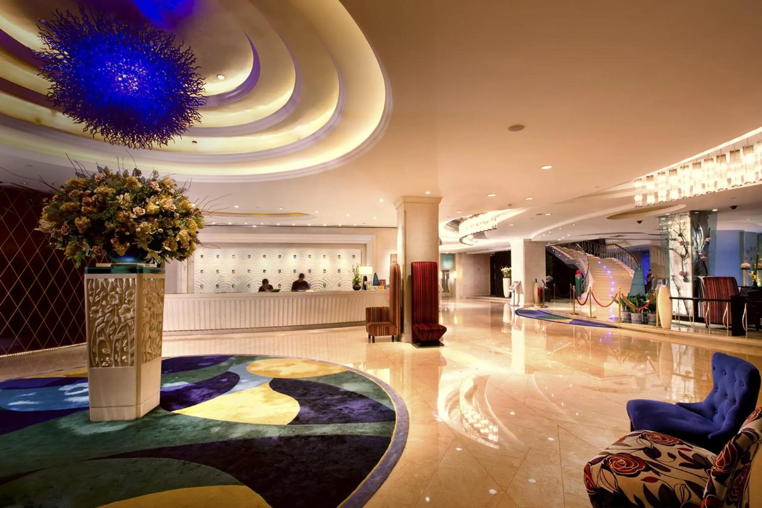 Lobby or reception in Huachen International Hotel