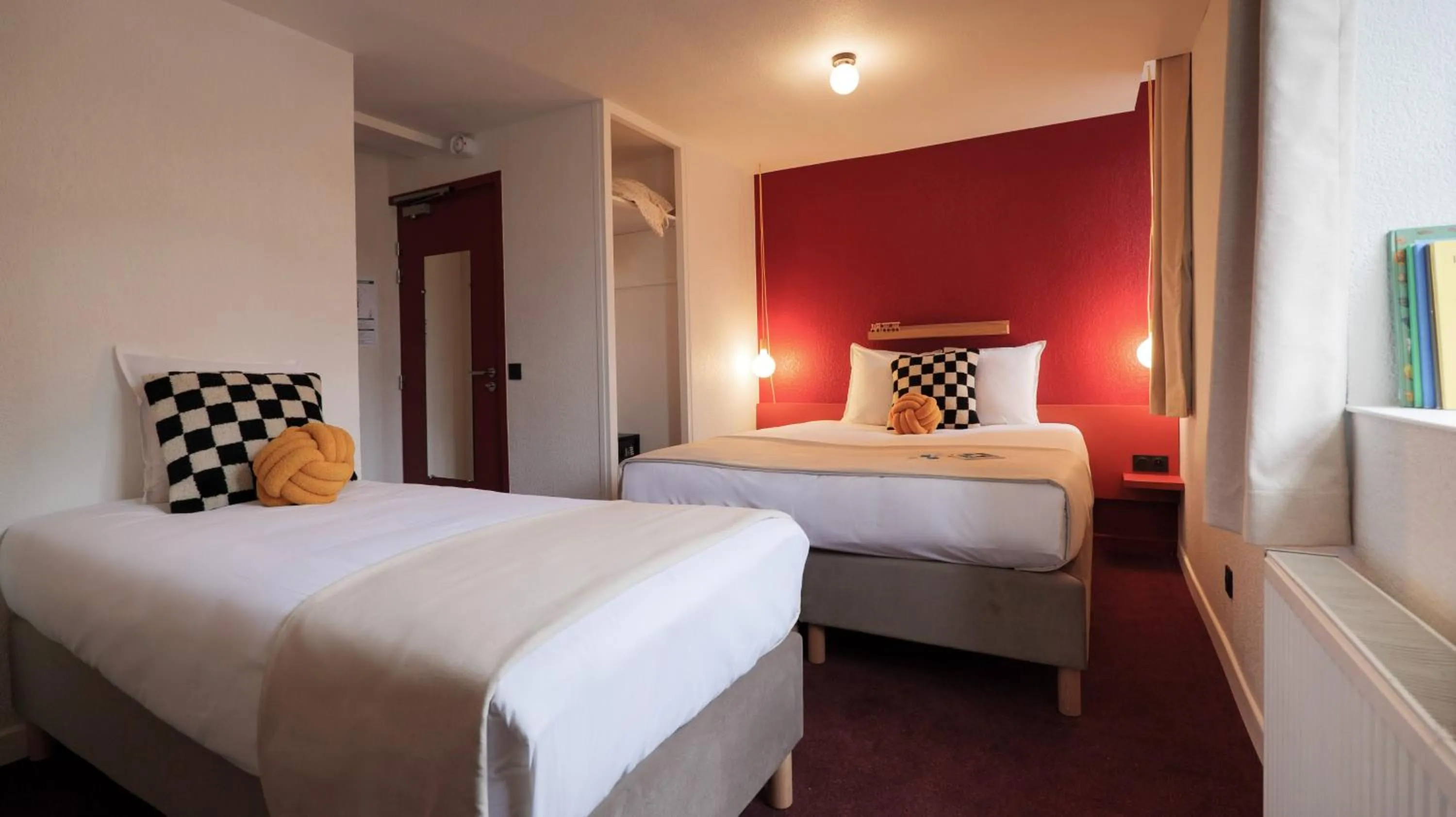 Bed in PlanB - Living Saint-Gervais