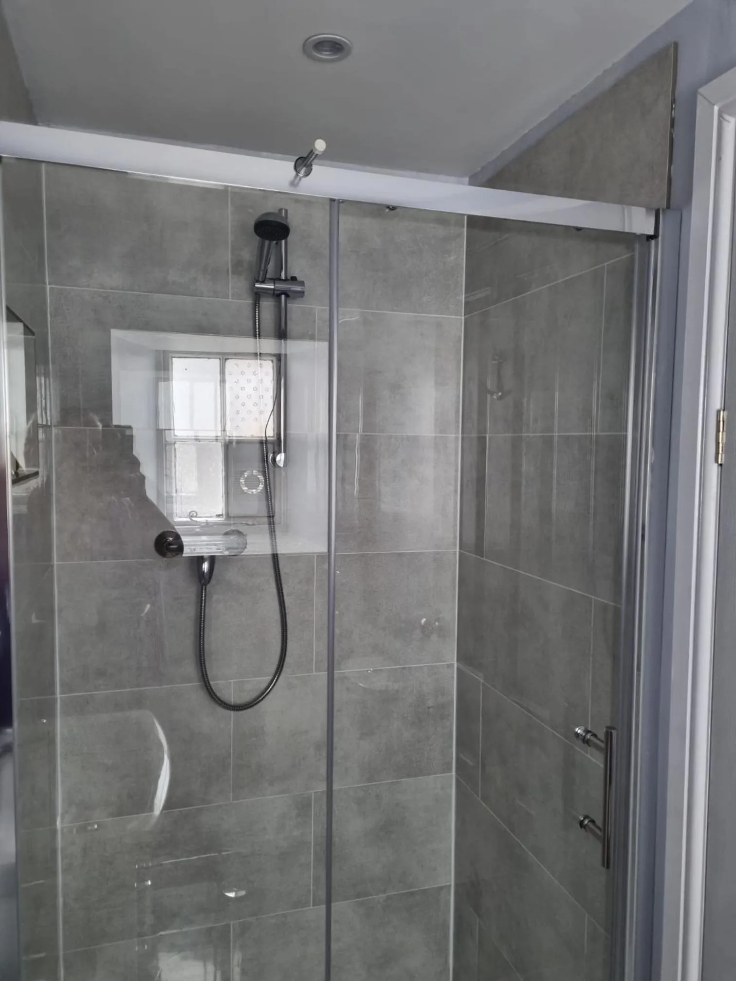 Shower in St Vincent Guest House