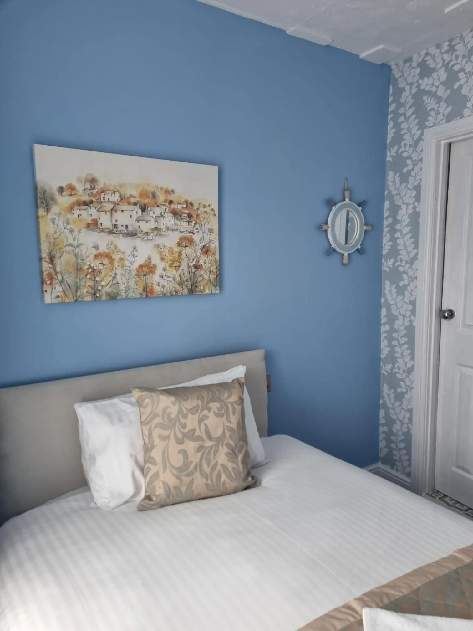 Bed in St Vincent Guest House