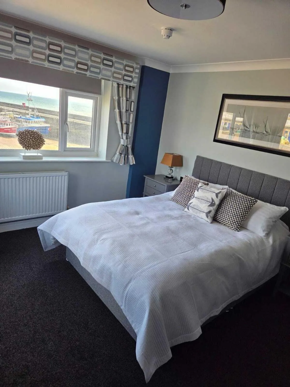 Bedroom, Bed in Salt on the Harbour