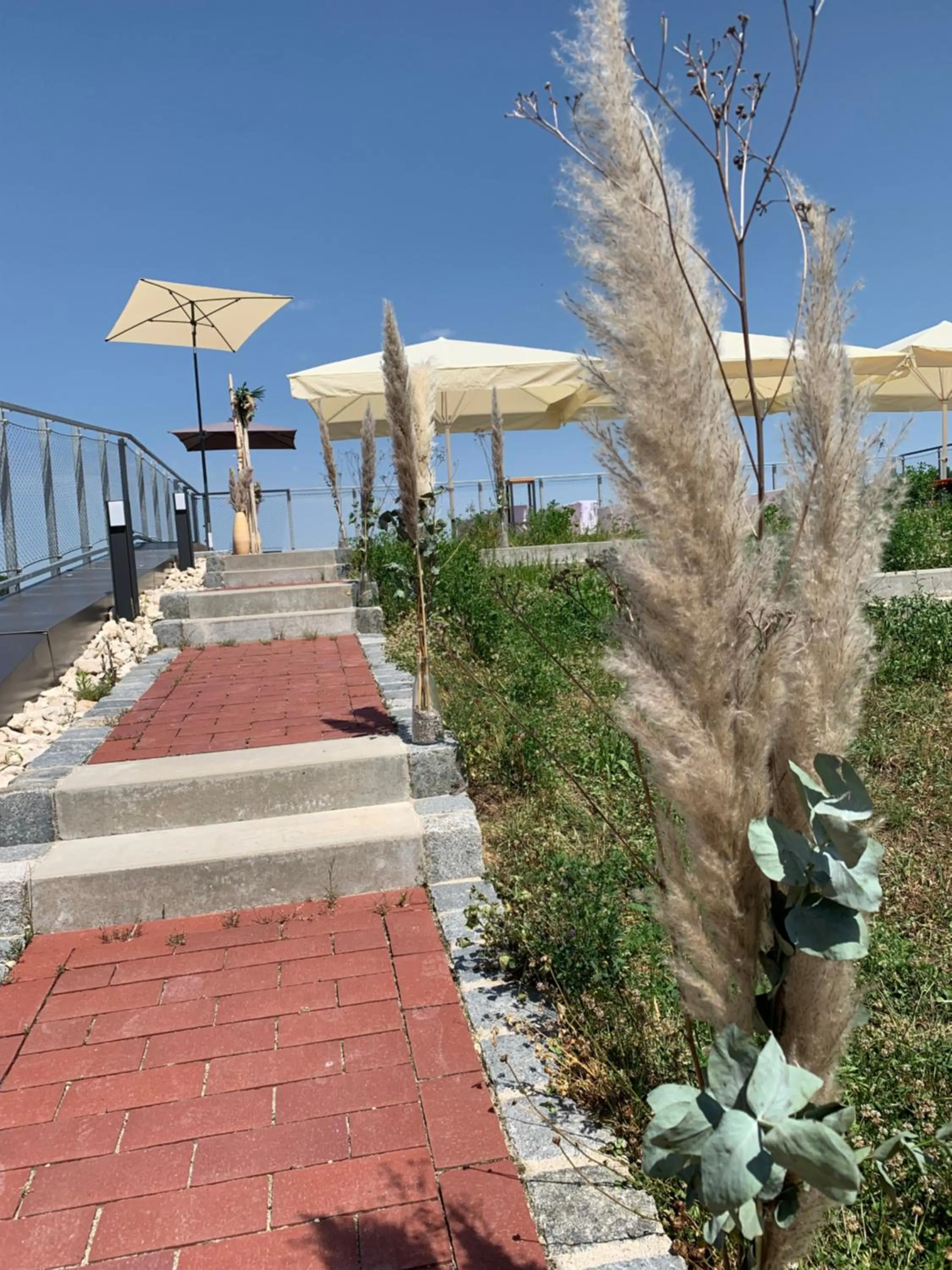 wedding in Ökohotel aus Holz Alea Eco