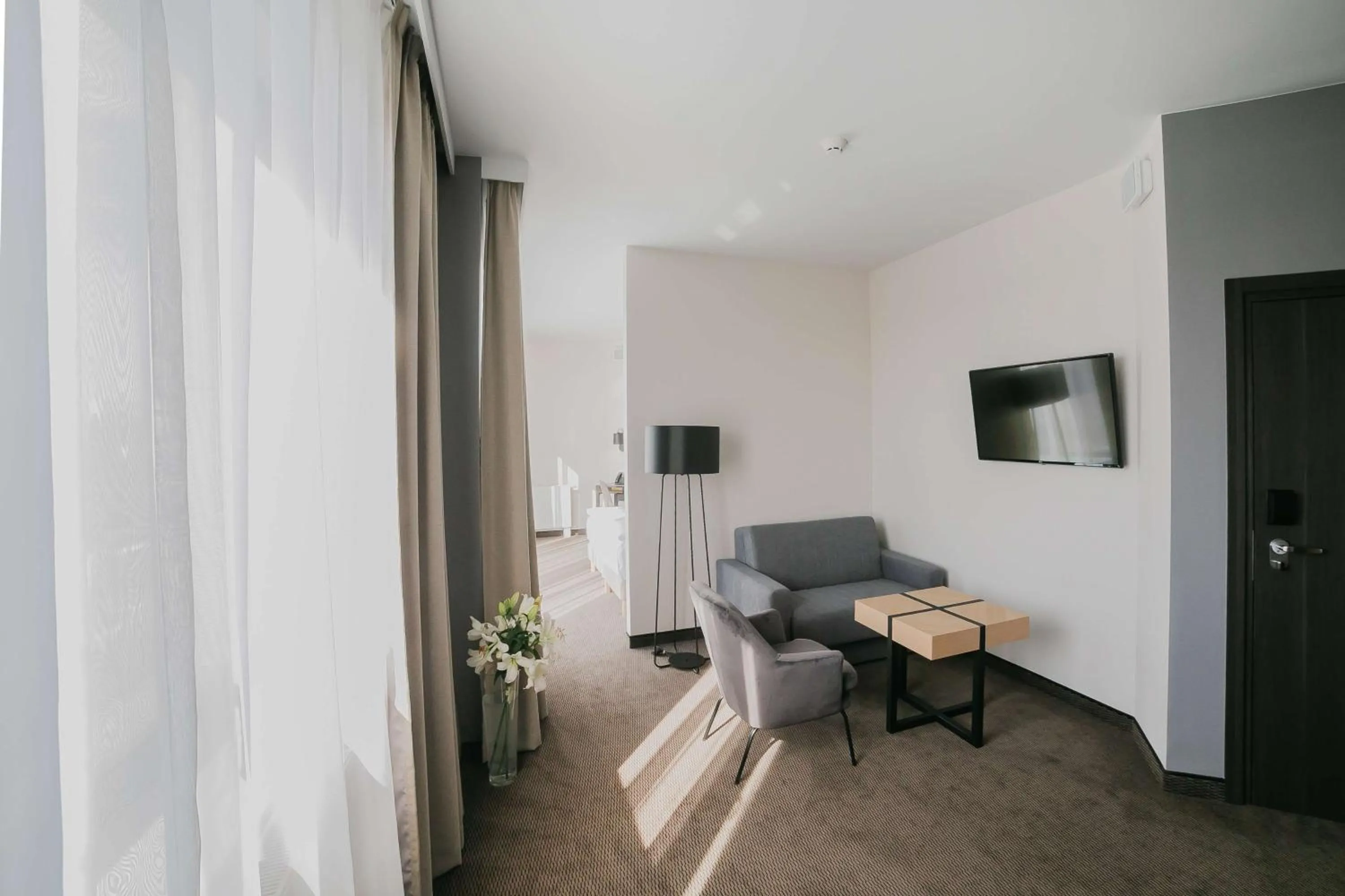 TV and multimedia, Seating Area in V Hotel Warsaw