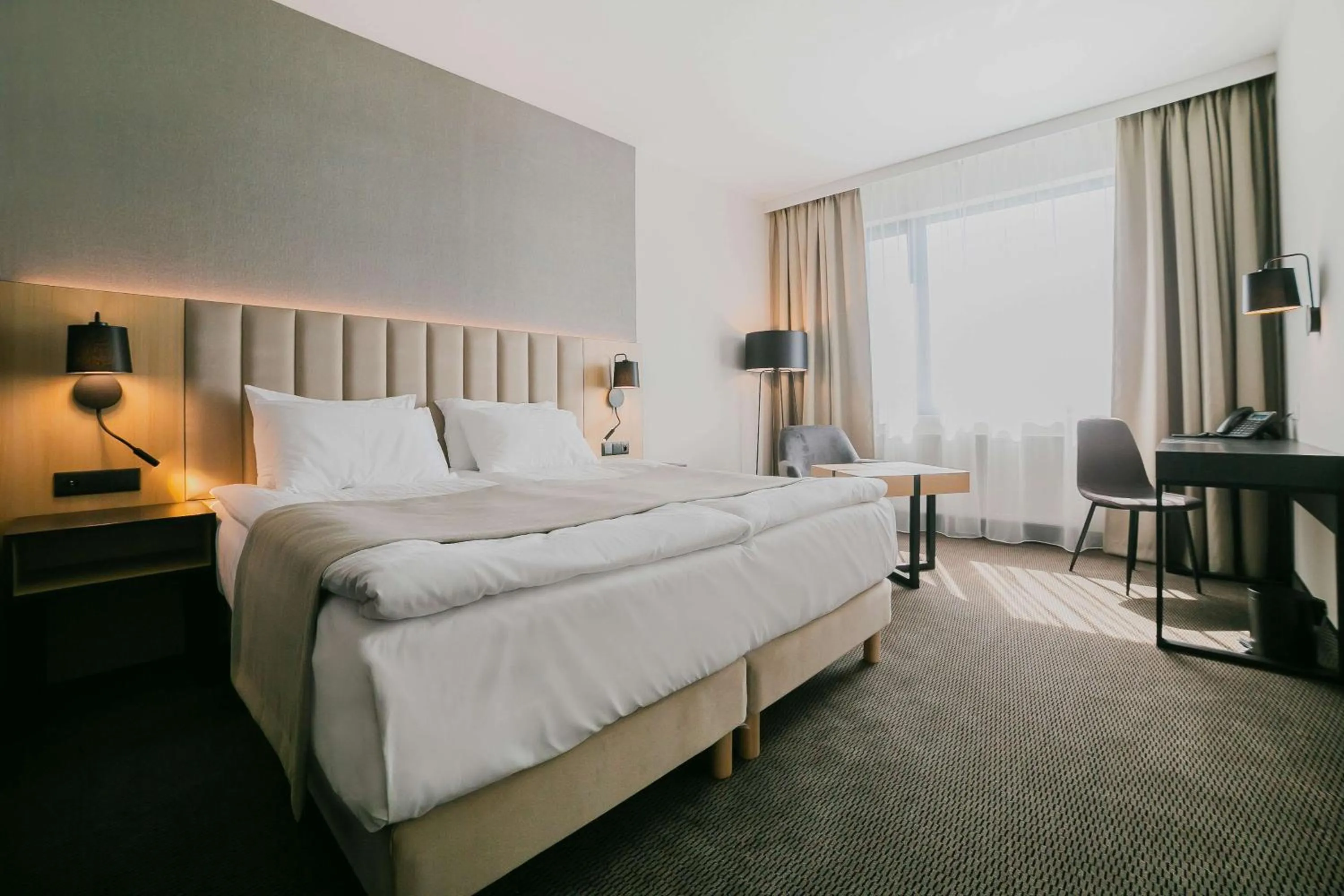 Business facilities, Bed in V Hotel Warsaw