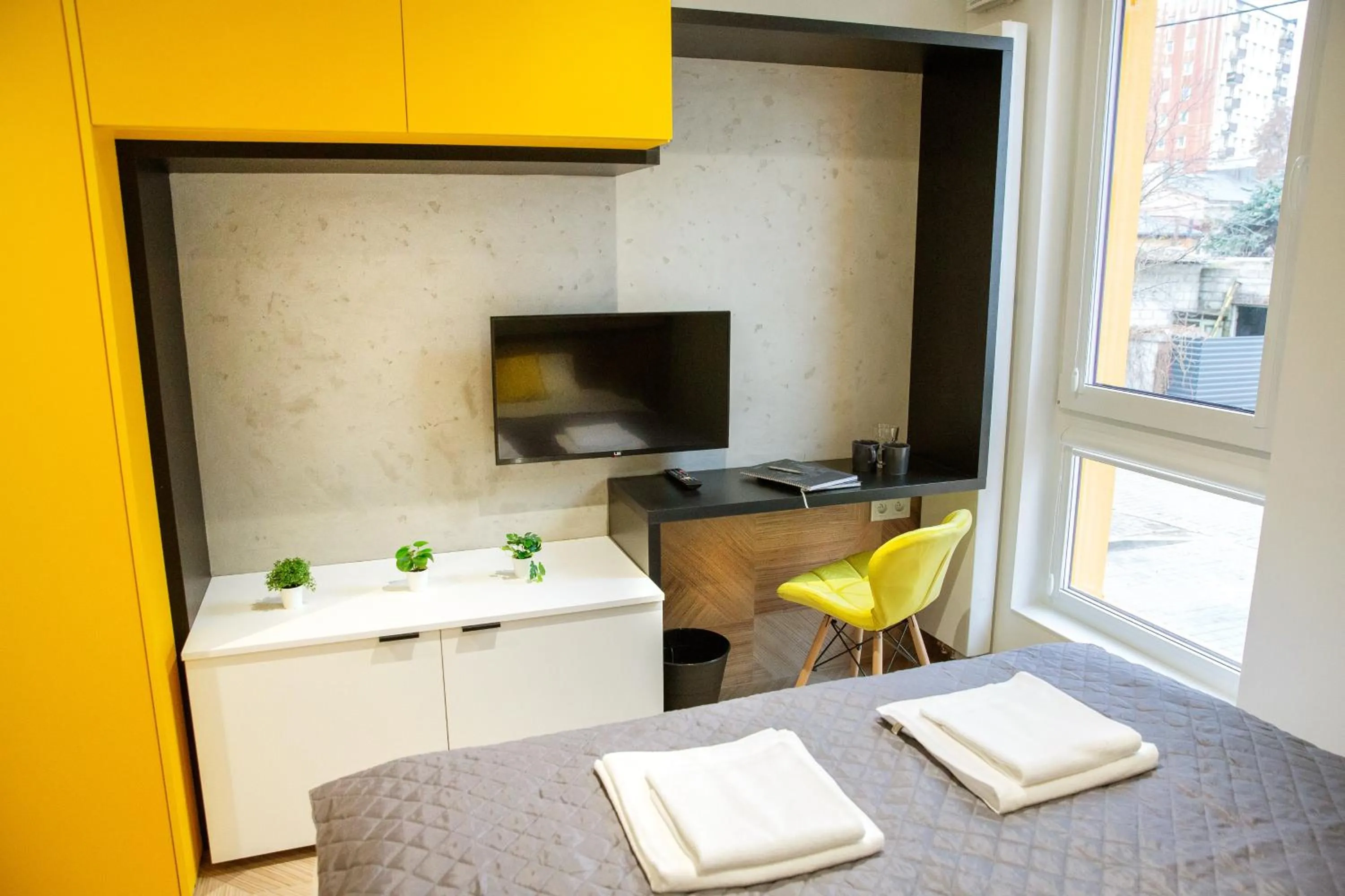 Photo of the whole room, Bed in iroom