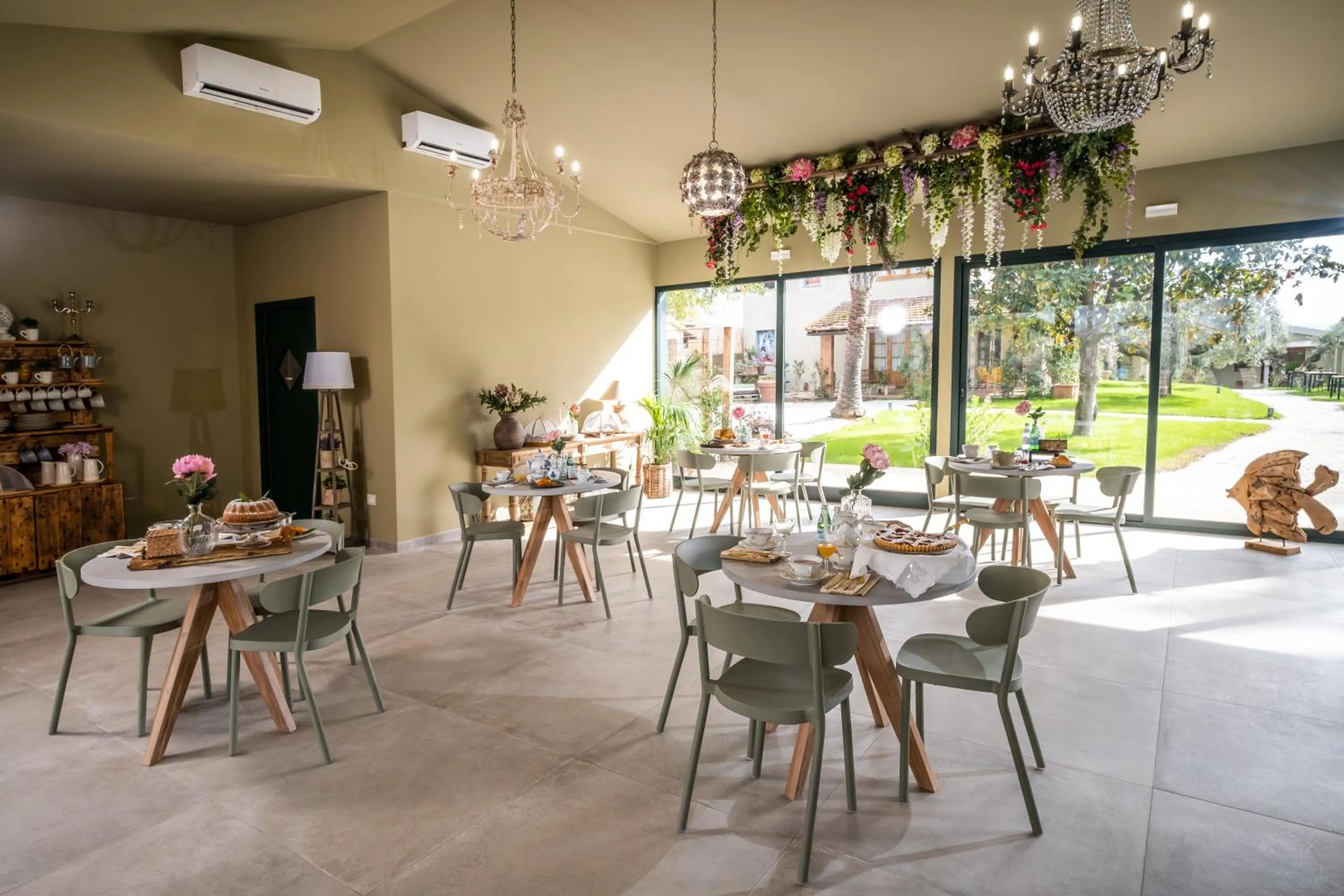 Communal lounge/ TV room in Relais San Baio