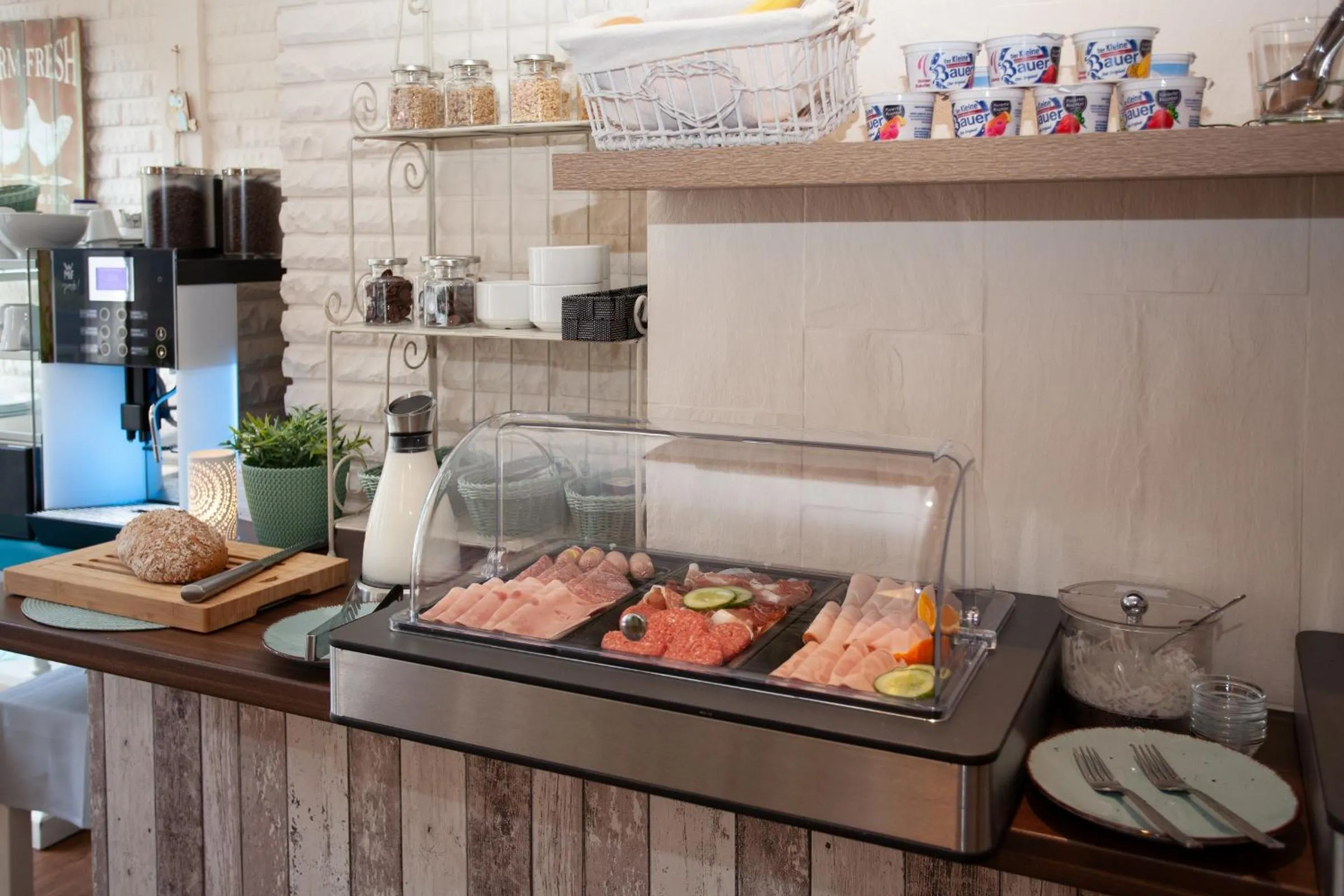 Breakfast in Hotel Rosmarin