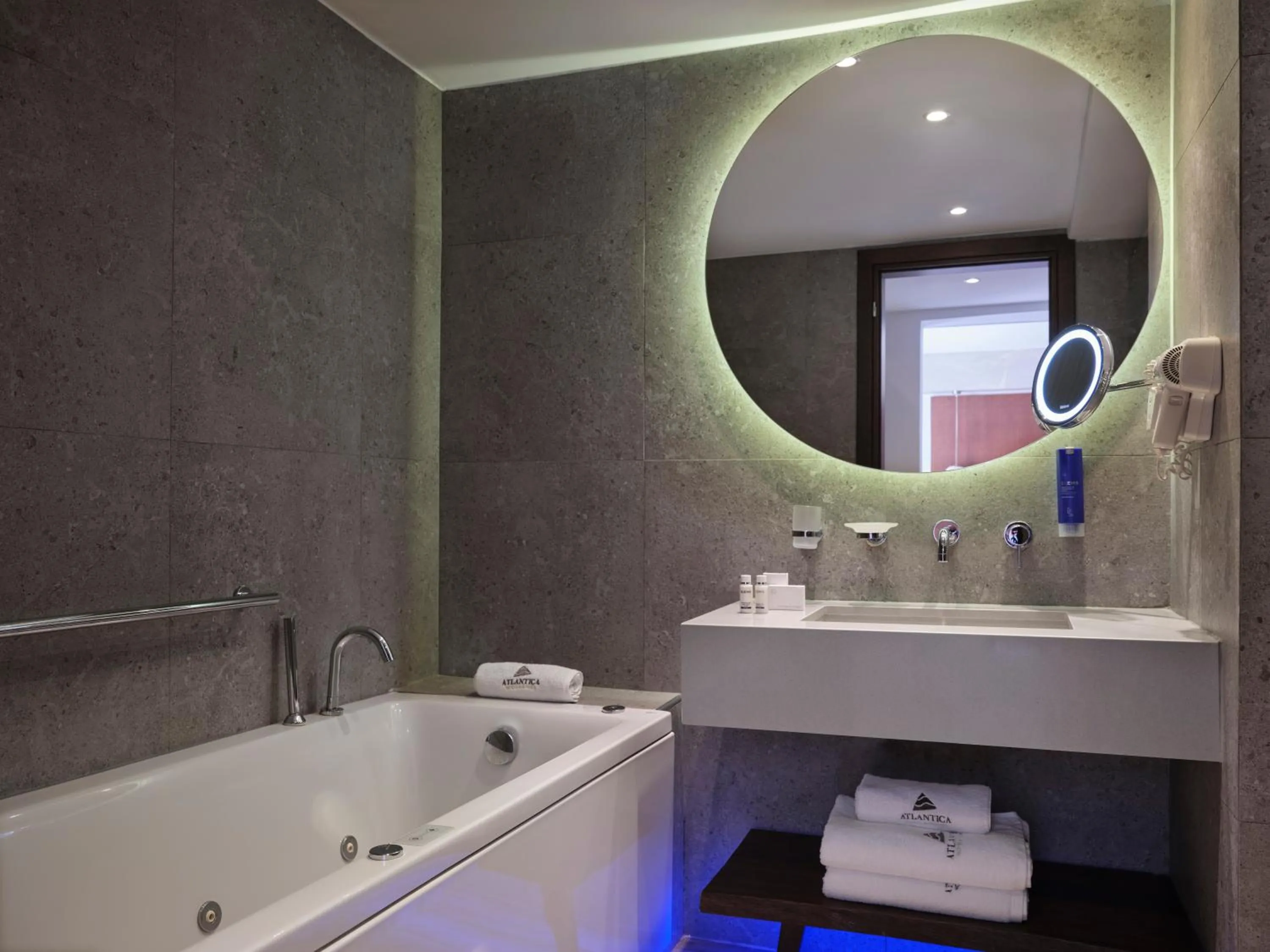 Bathroom in Atlantica Caldera Palace