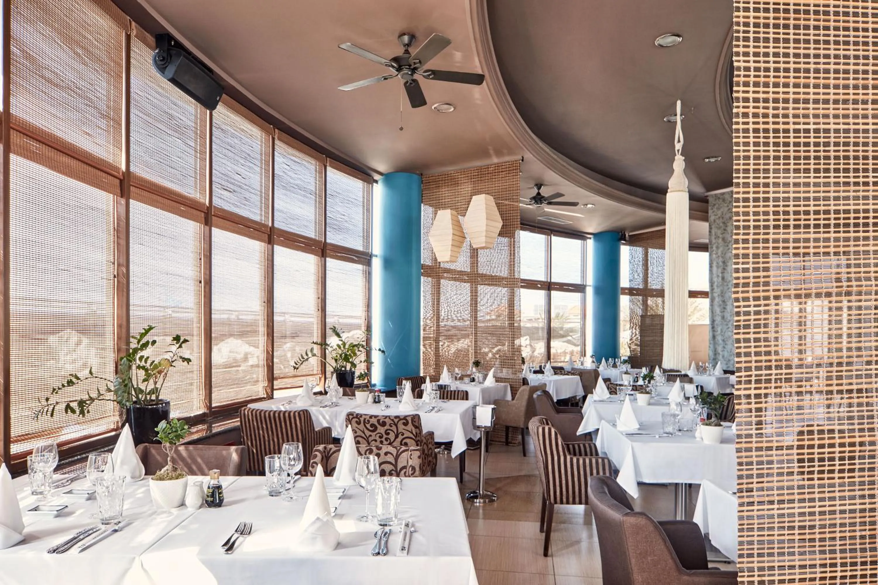 Restaurant/places to eat in Atlantica Caldera Palace