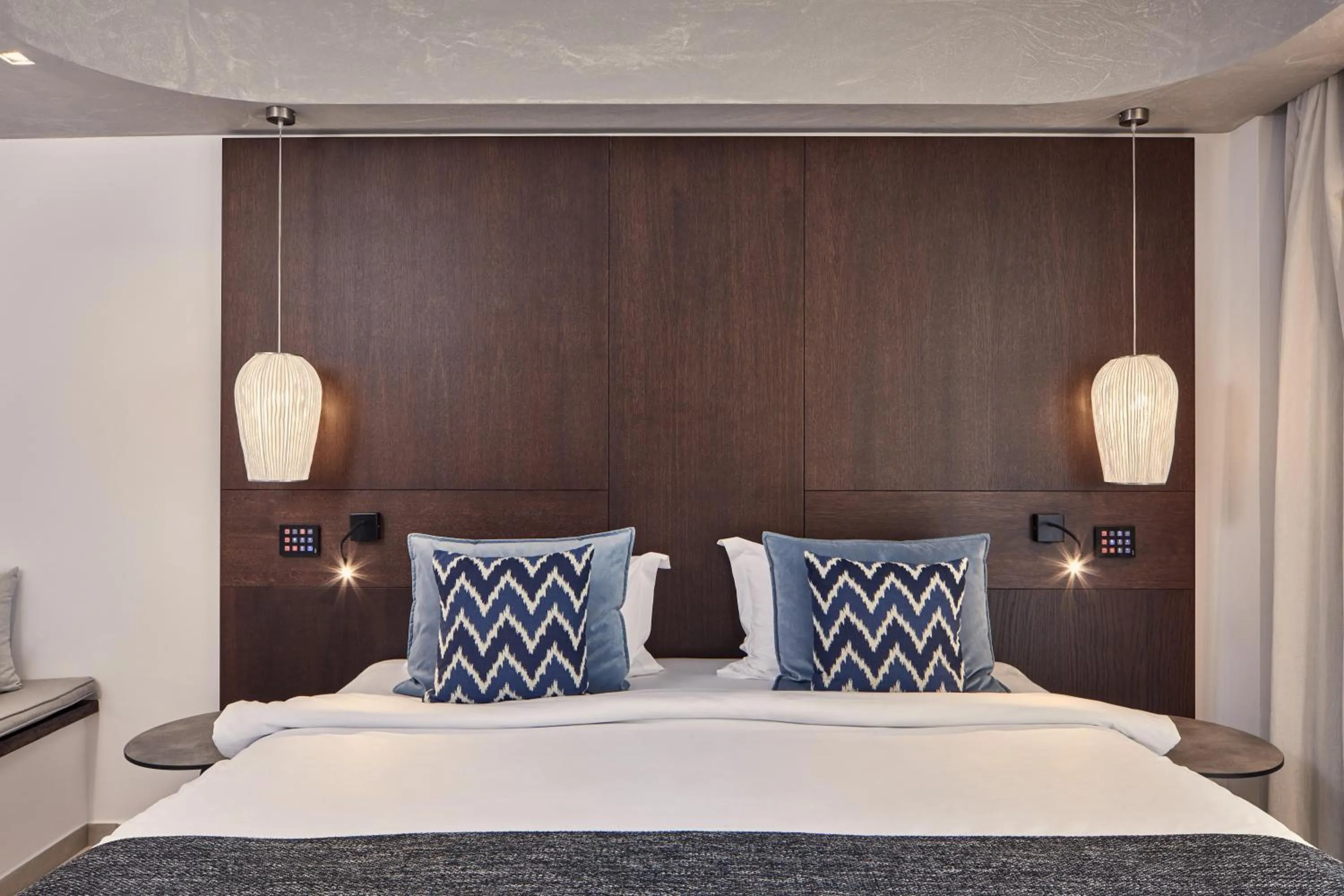 Bed in Atlantica Caldera Palace