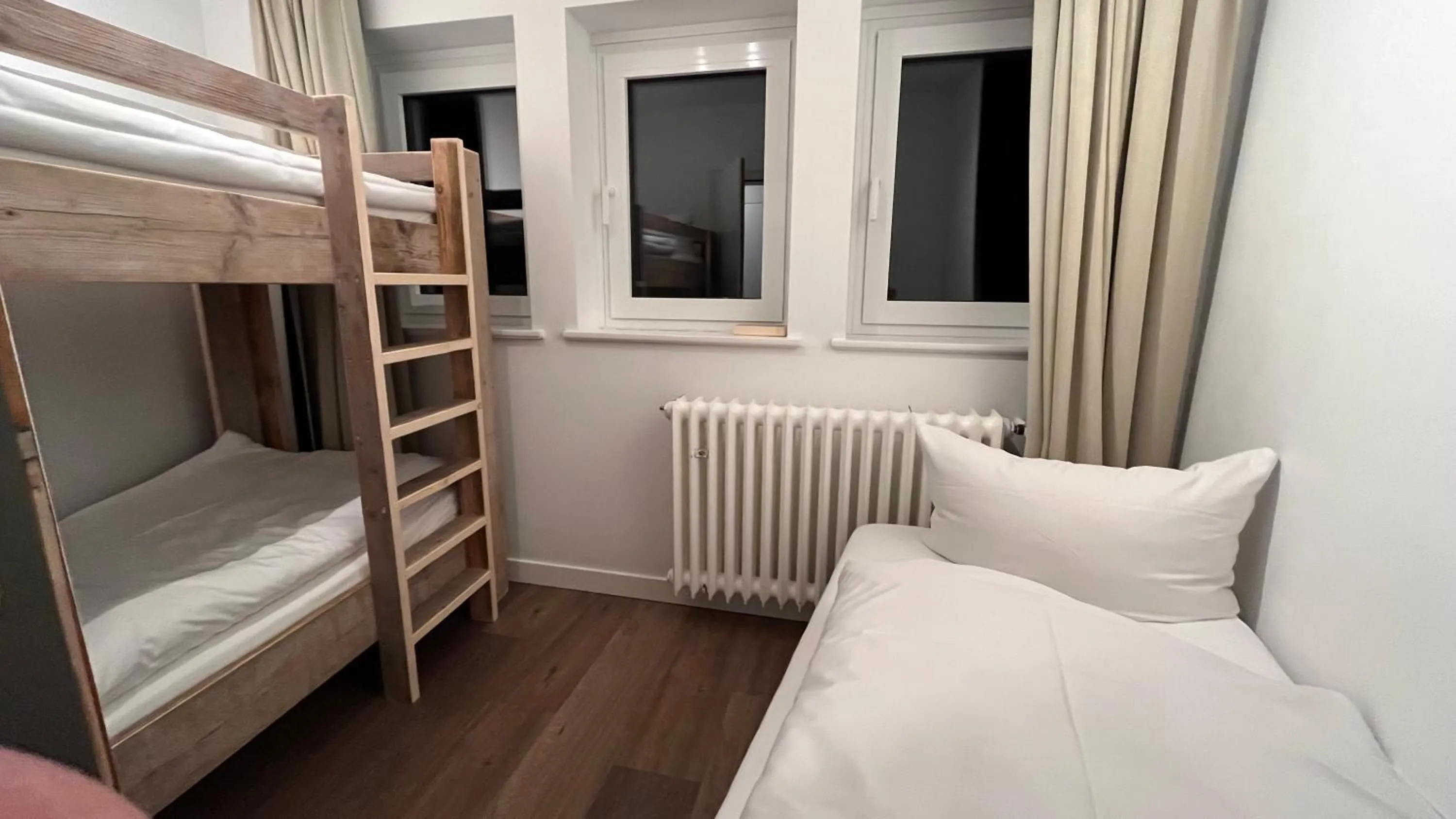 Photo of the whole room, Bed in Harz hotel Iris