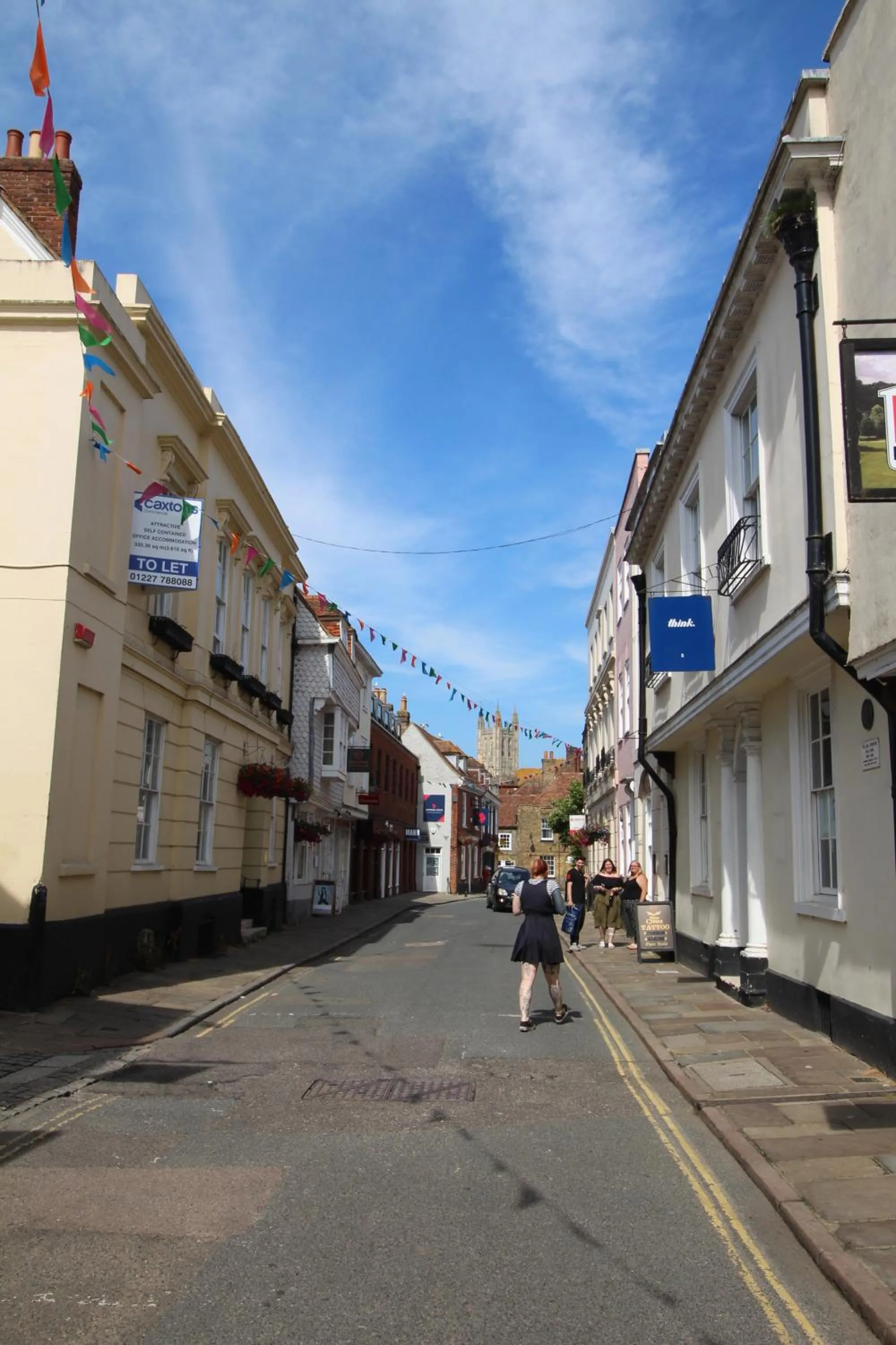 Neighbourhood in Number 8