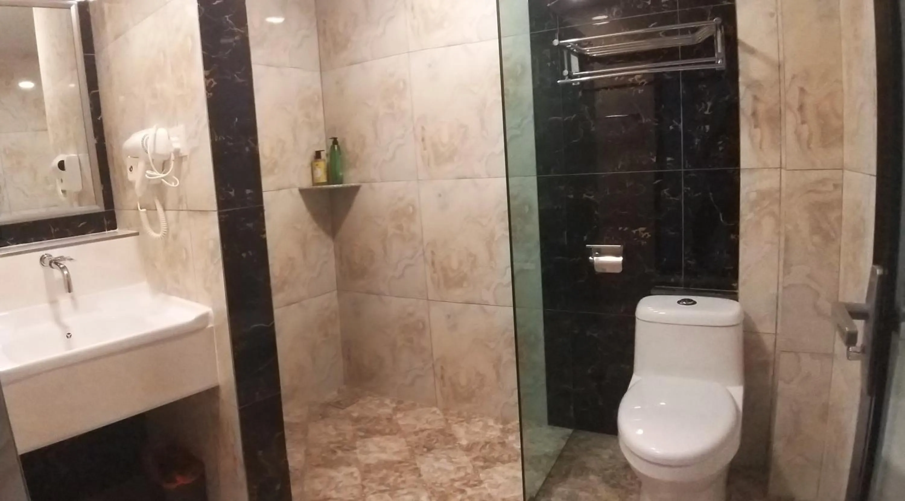 Bathroom in GOOD 9 HOTEL - Cahaya Kota Puteri