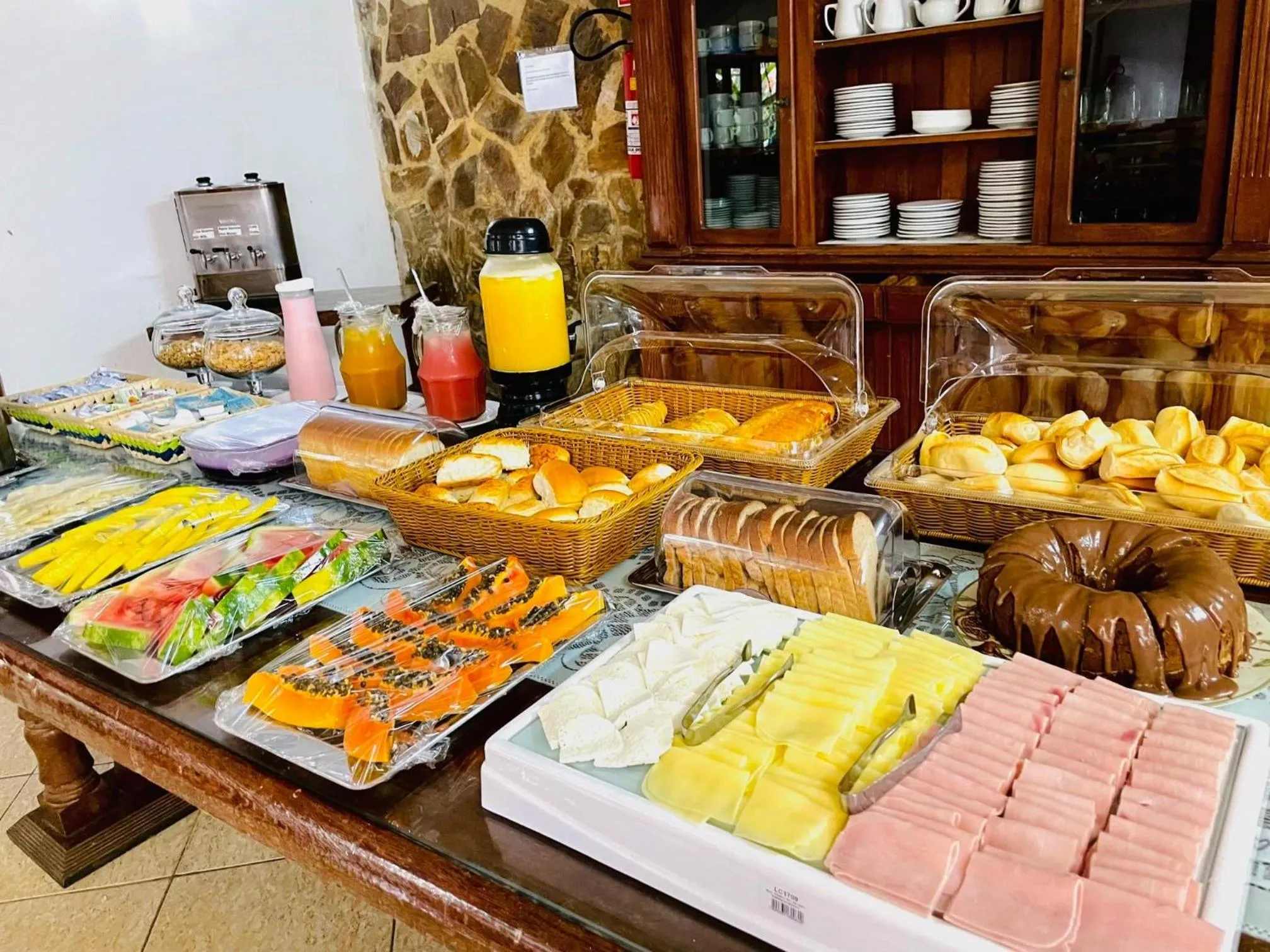 Food and drinks in Hotel Velejador,há 5 minutos do Centro Historico