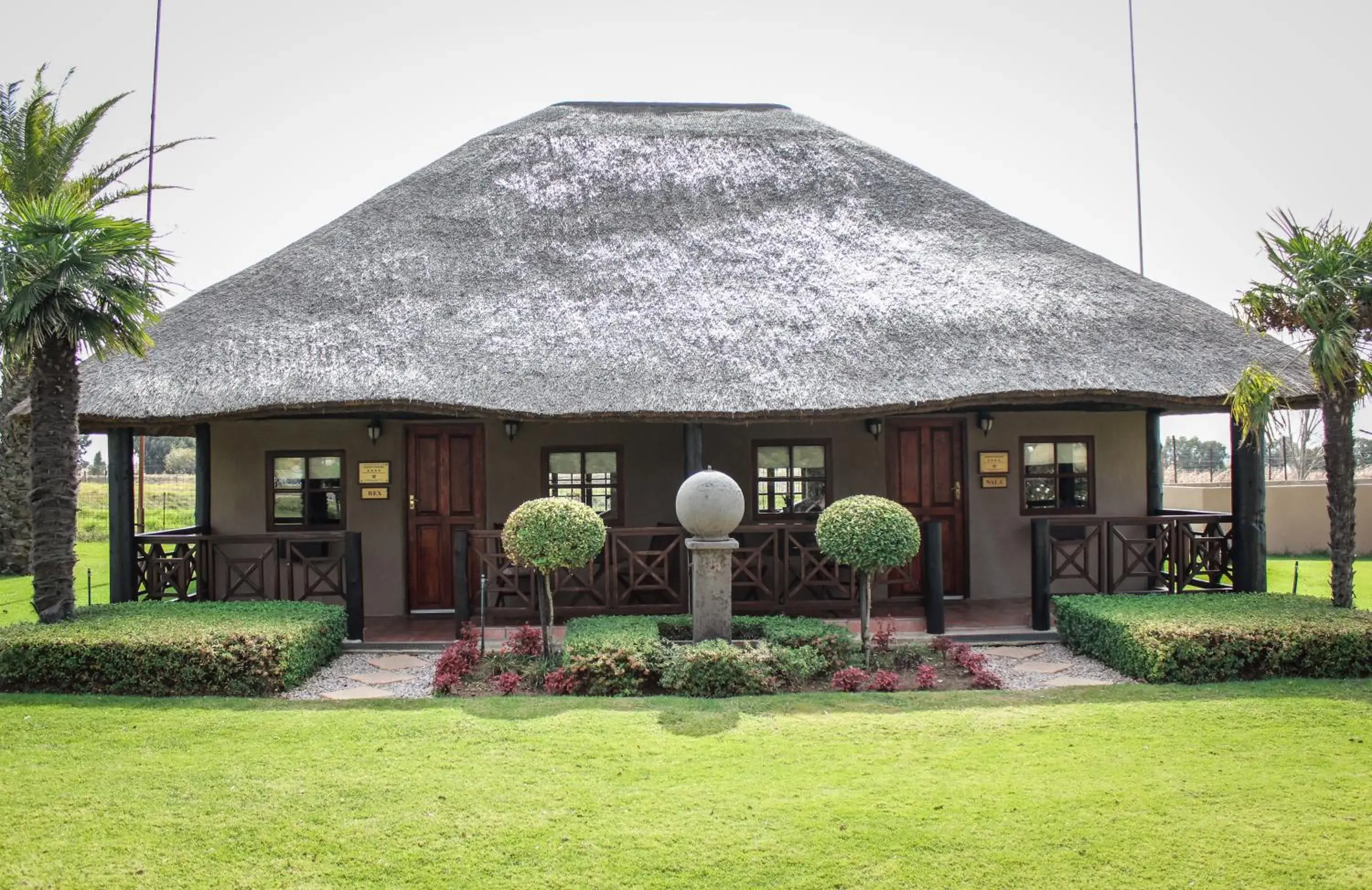 Standard Twin Room with Garden View in Siesta Guesthouse & Wedding Venue - Frankfort Standard Twin Room with Garden View in Siesta Guesthouse & Wedding Venue - Frankfort