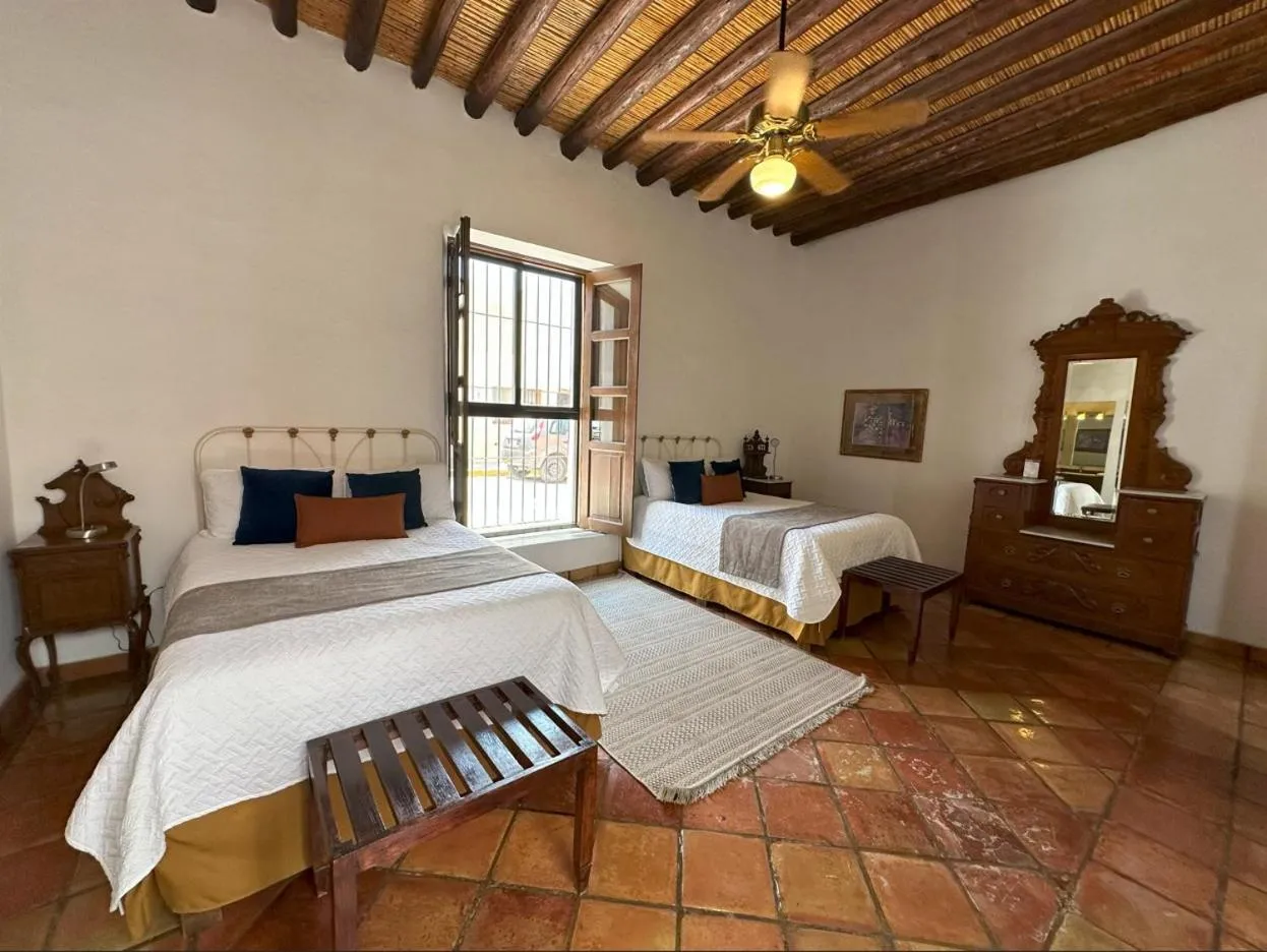 Bed in Hotel El Farol