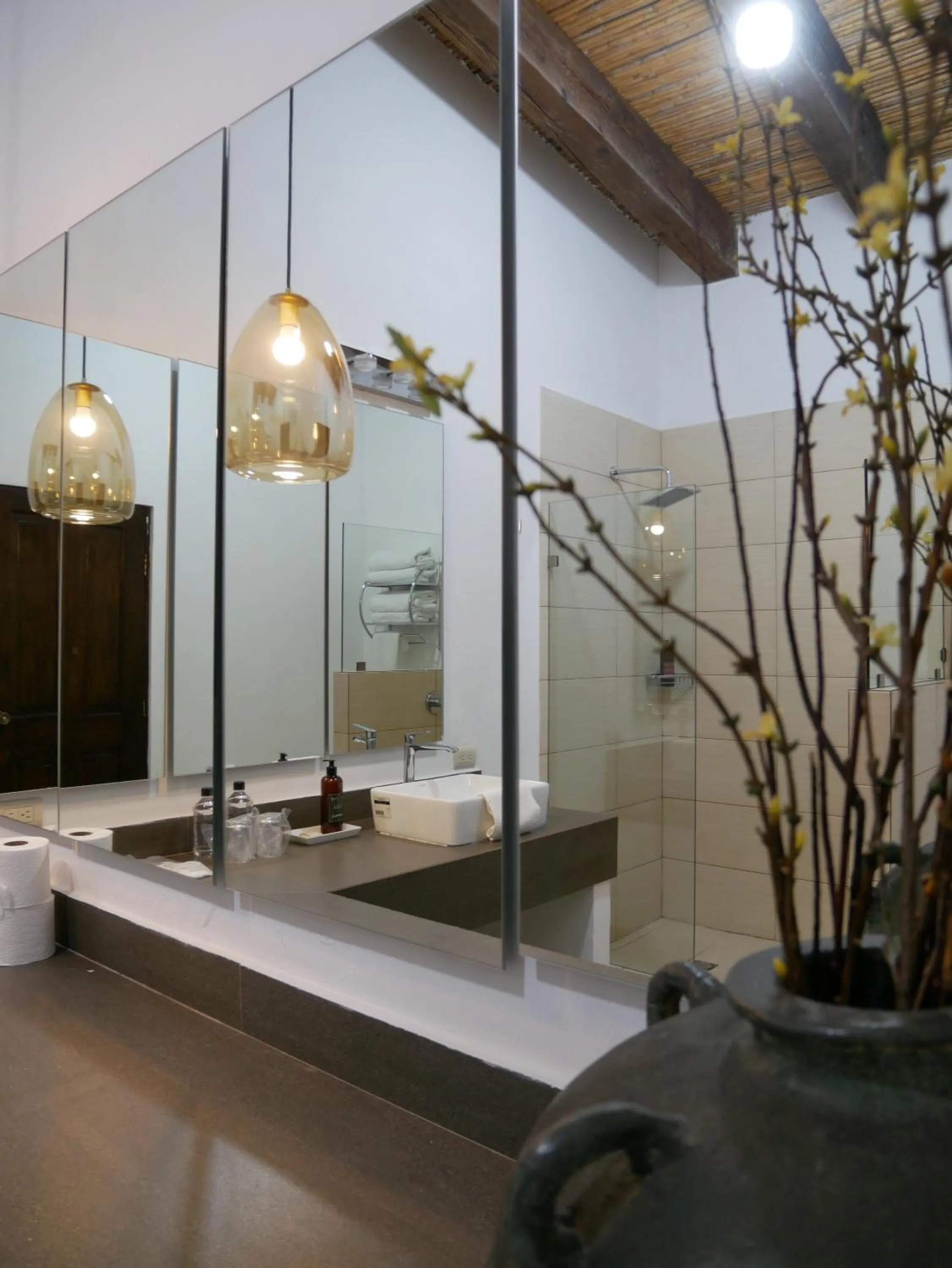 Bathroom in Hotel El Farol